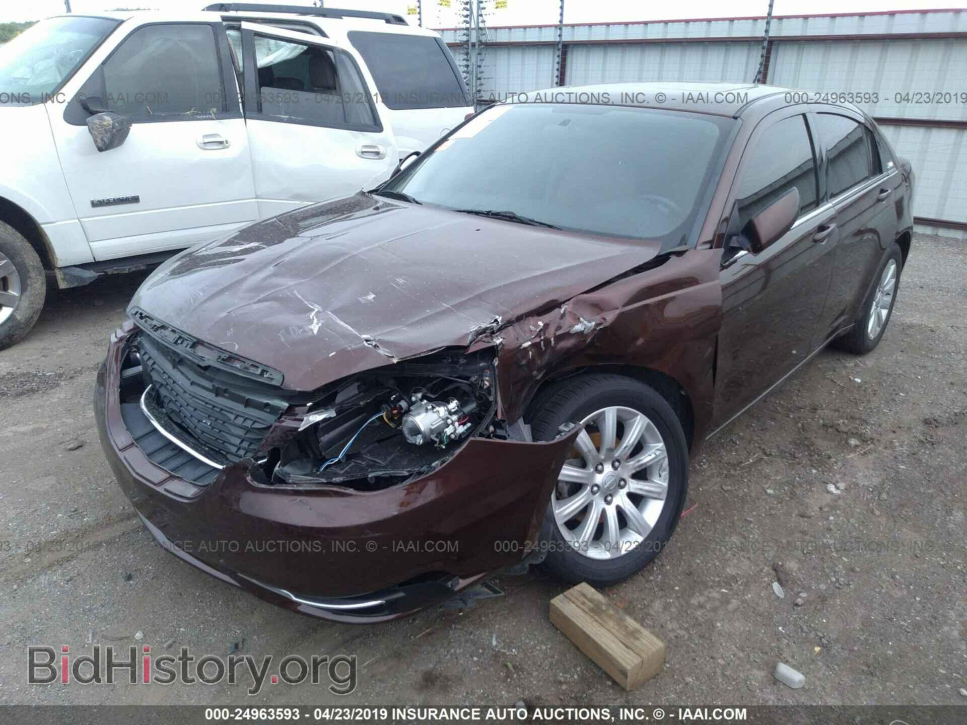 2012 CHRYSLER 200 - VIN: 1C3CCBBB3CN214863 - Фото 2