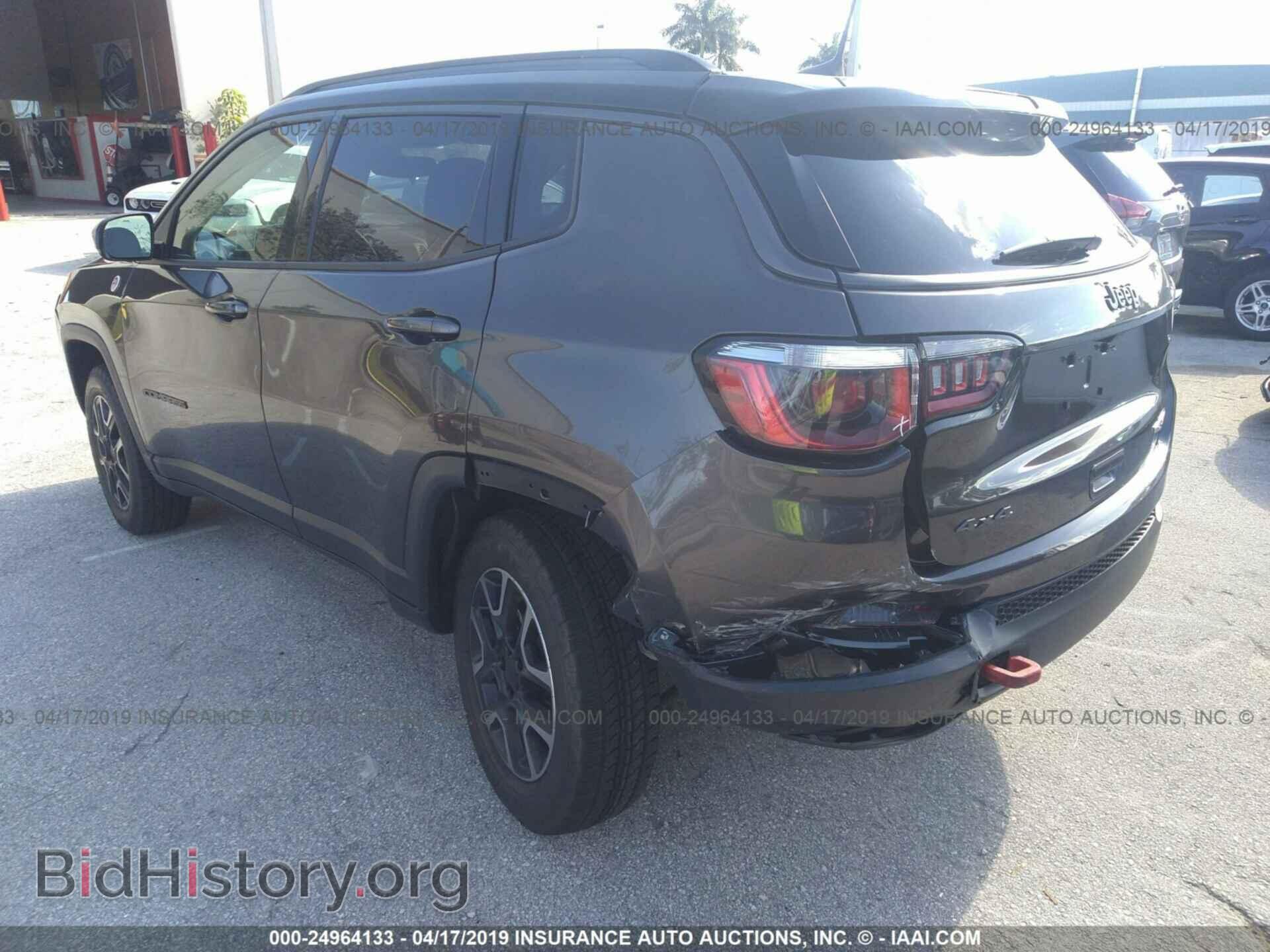 2019 JEEP COMPASS - VIN: 3C4NJDDB6KT723167 - Фото 3