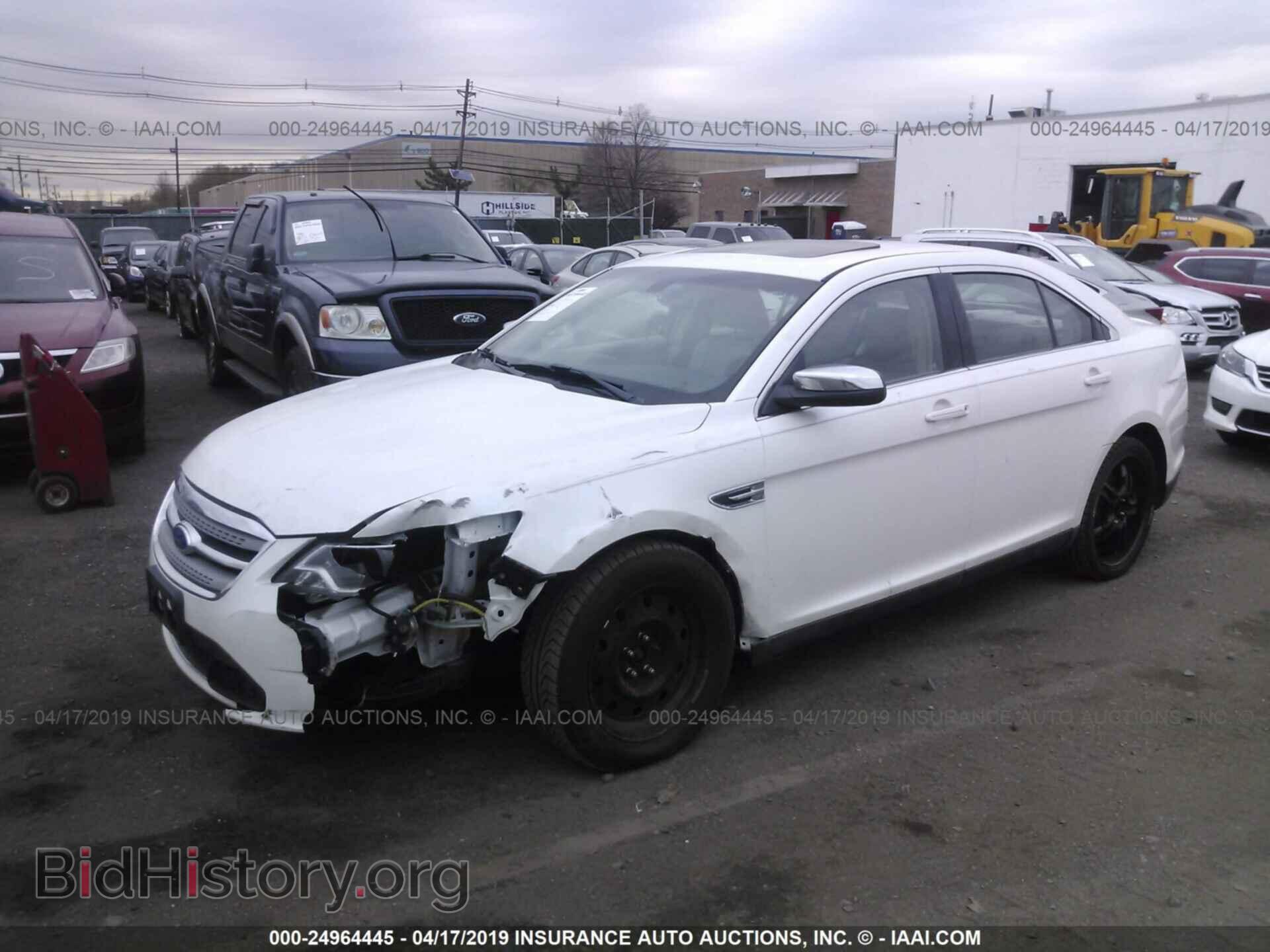 2011 FORD TAURUS - VIN: 1FAHP2FW4BG178029 - Фото 2