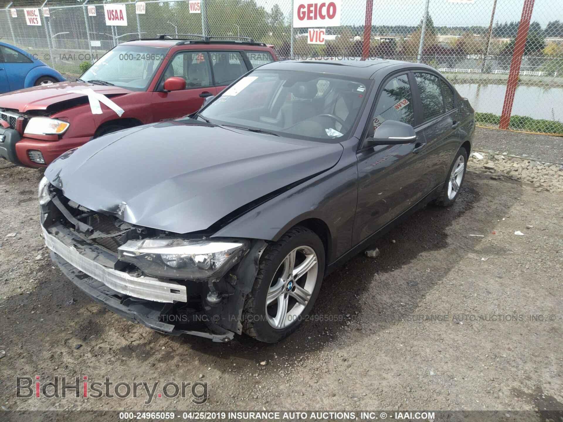 2013 BMW 328 - VIN: WBA3B3C55DF531789 - Фото 2
