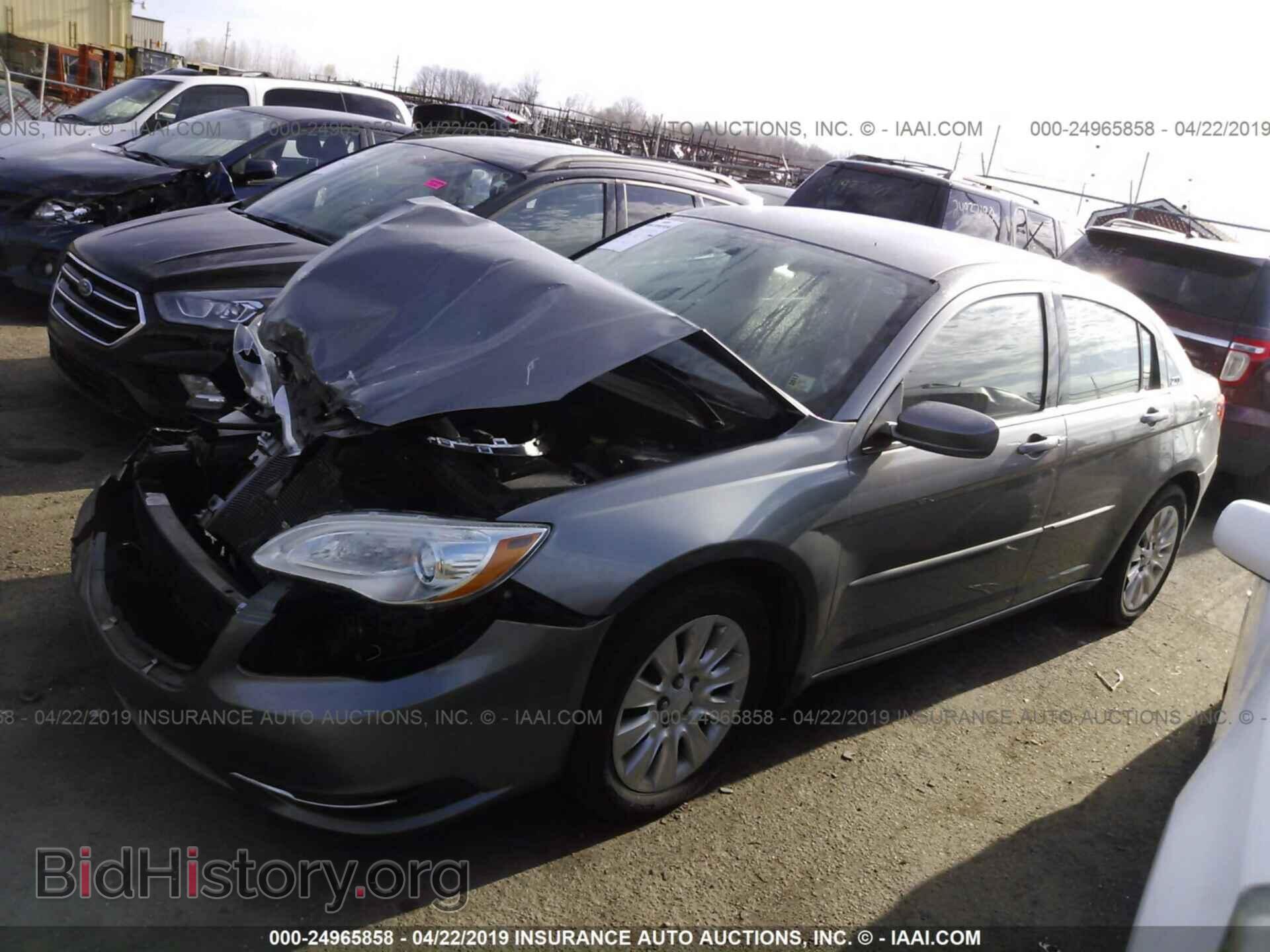 2012 CHRYSLER 200 - VIN: 1C3CCBAB8CN271450 - Фото 2