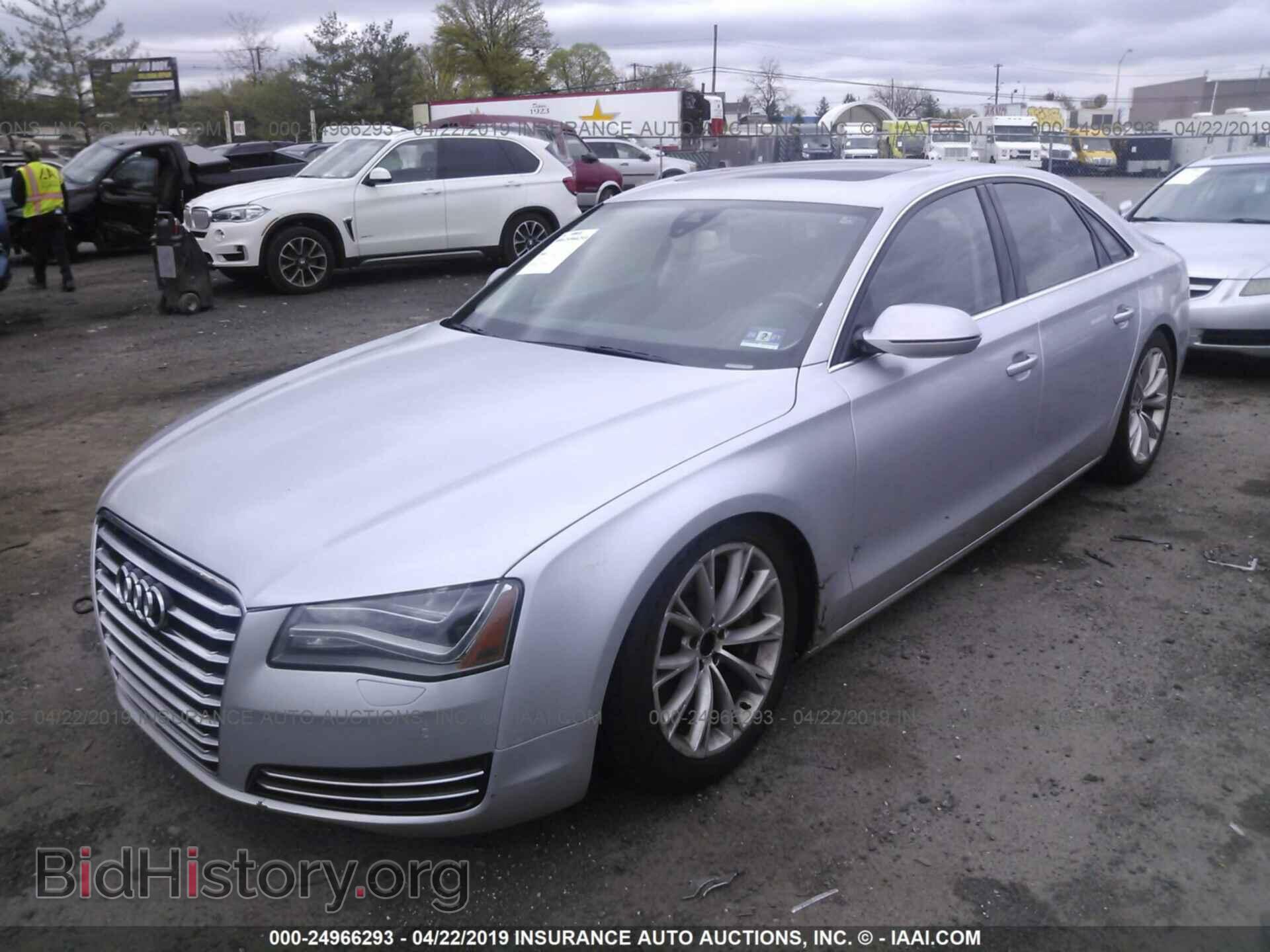 2011 AUDI A8 - VIN: WAUAVAFD2BN025541 - Photo 2
