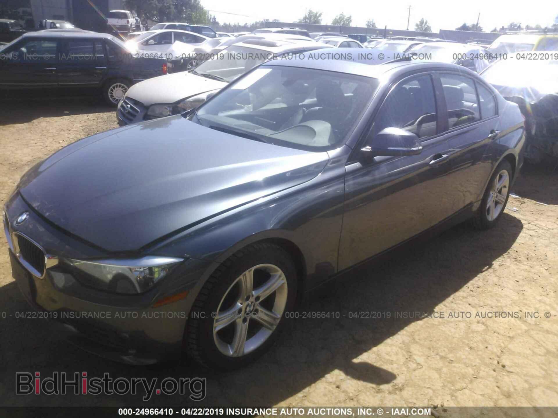 2013 BMW 328 - VIN: WBA3A5C58DF352841 - Фото 2