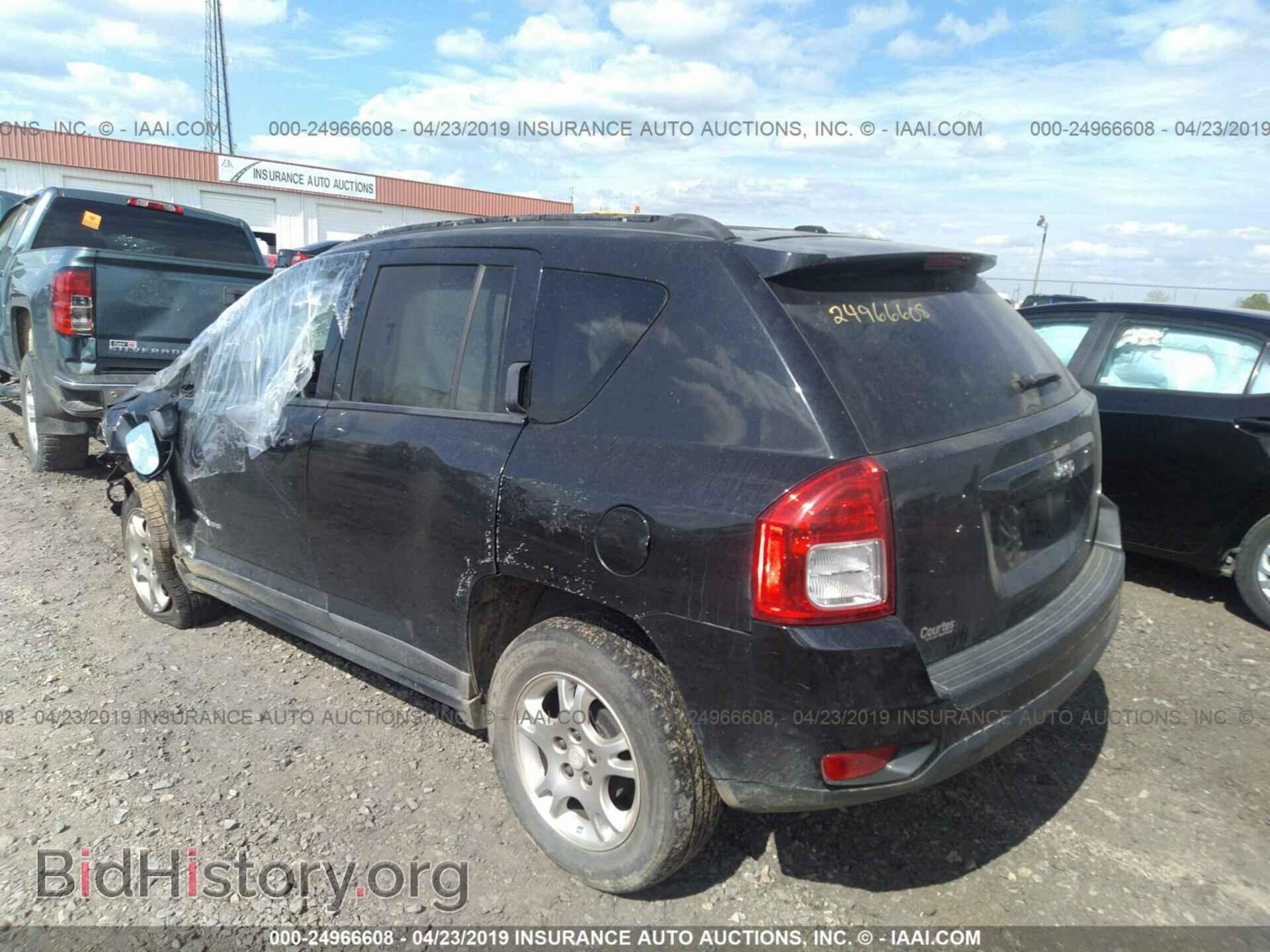 2011 JEEP COMPASS - VIN: 1J4NT1FB2BD137796 - Фото 3