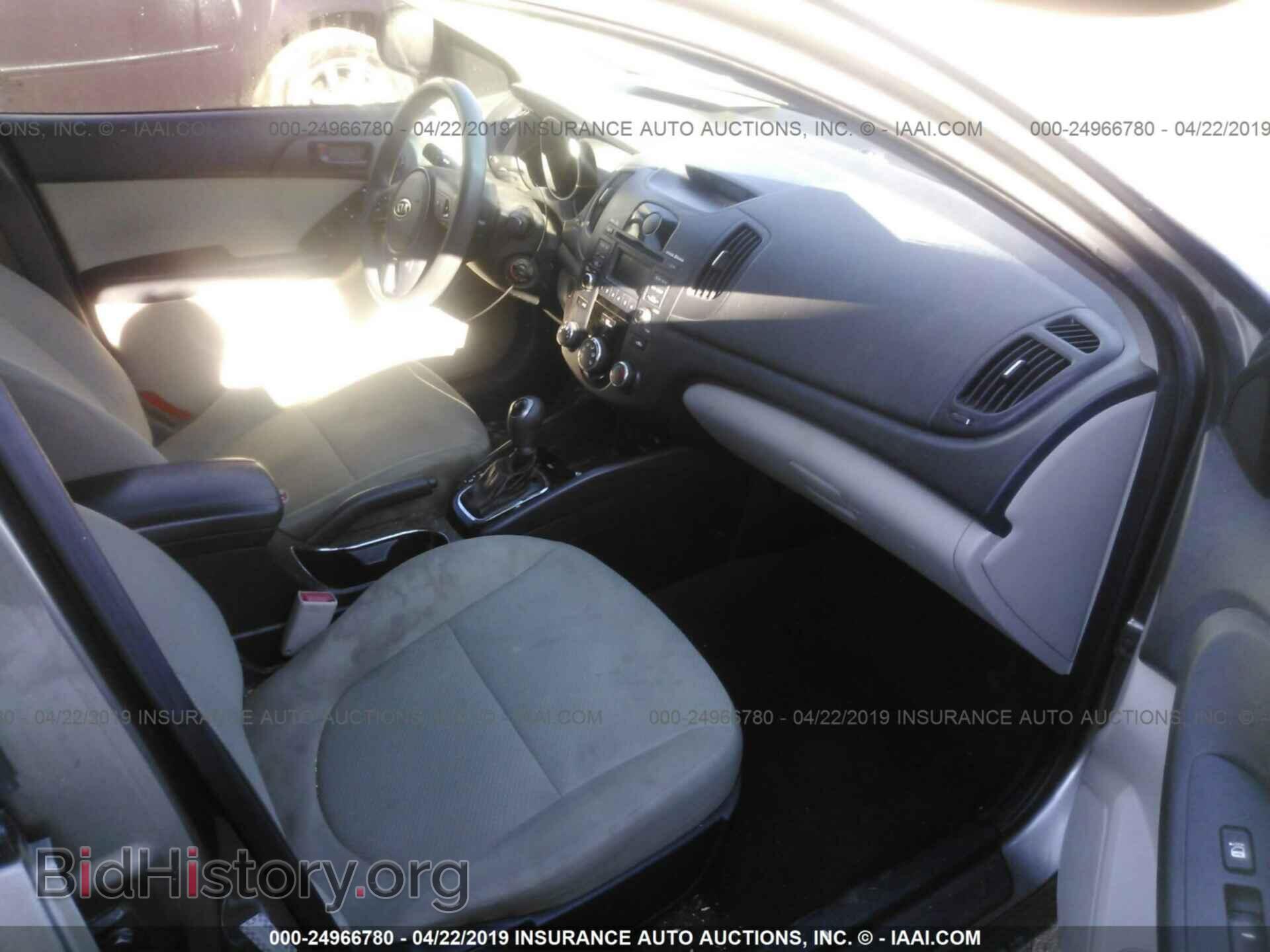 2011 KIA FORTE - VIN: KNAFU4A2XB5420616 - Фото 5