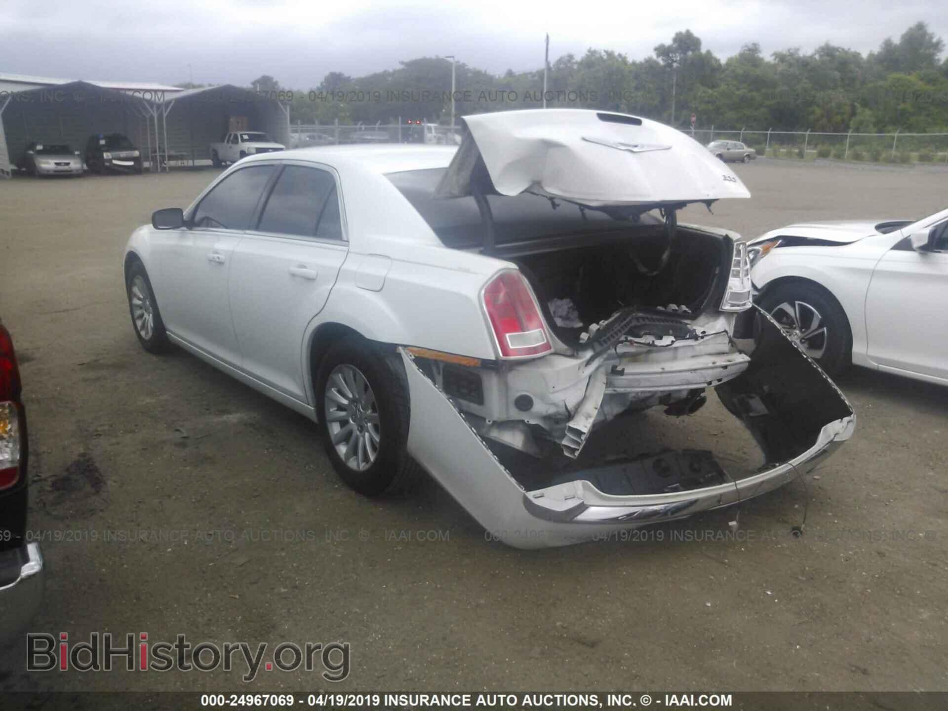 2014 CHRYSLER 300 - VIN: 2C3CCAAG6EH296929 - Фото 3