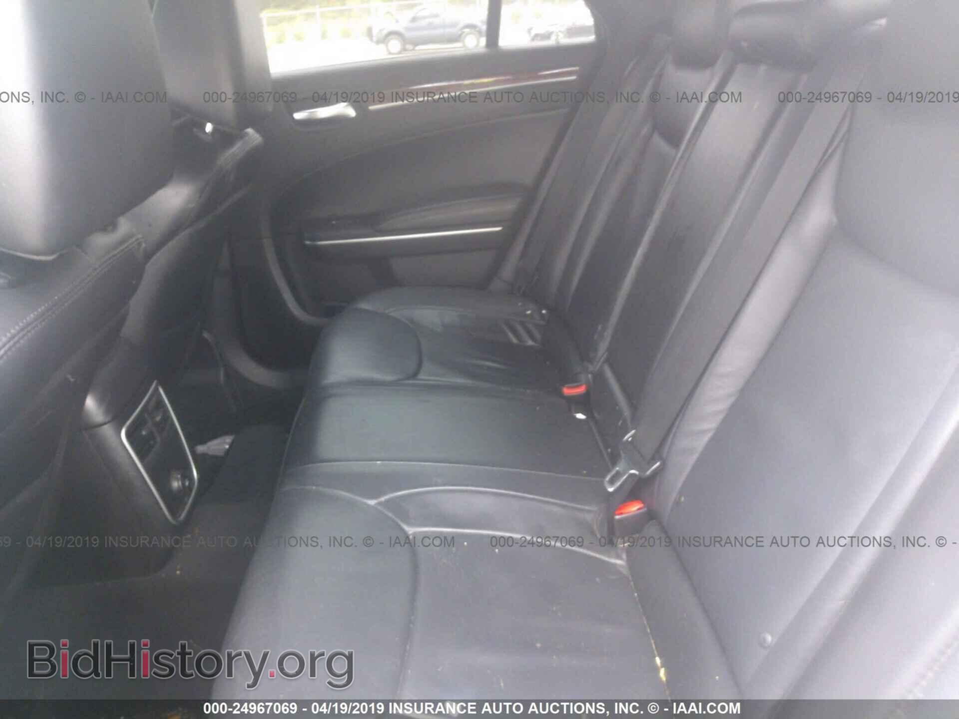 2014 CHRYSLER 300 - VIN: 2C3CCAAG6EH296929 - Фото 8
