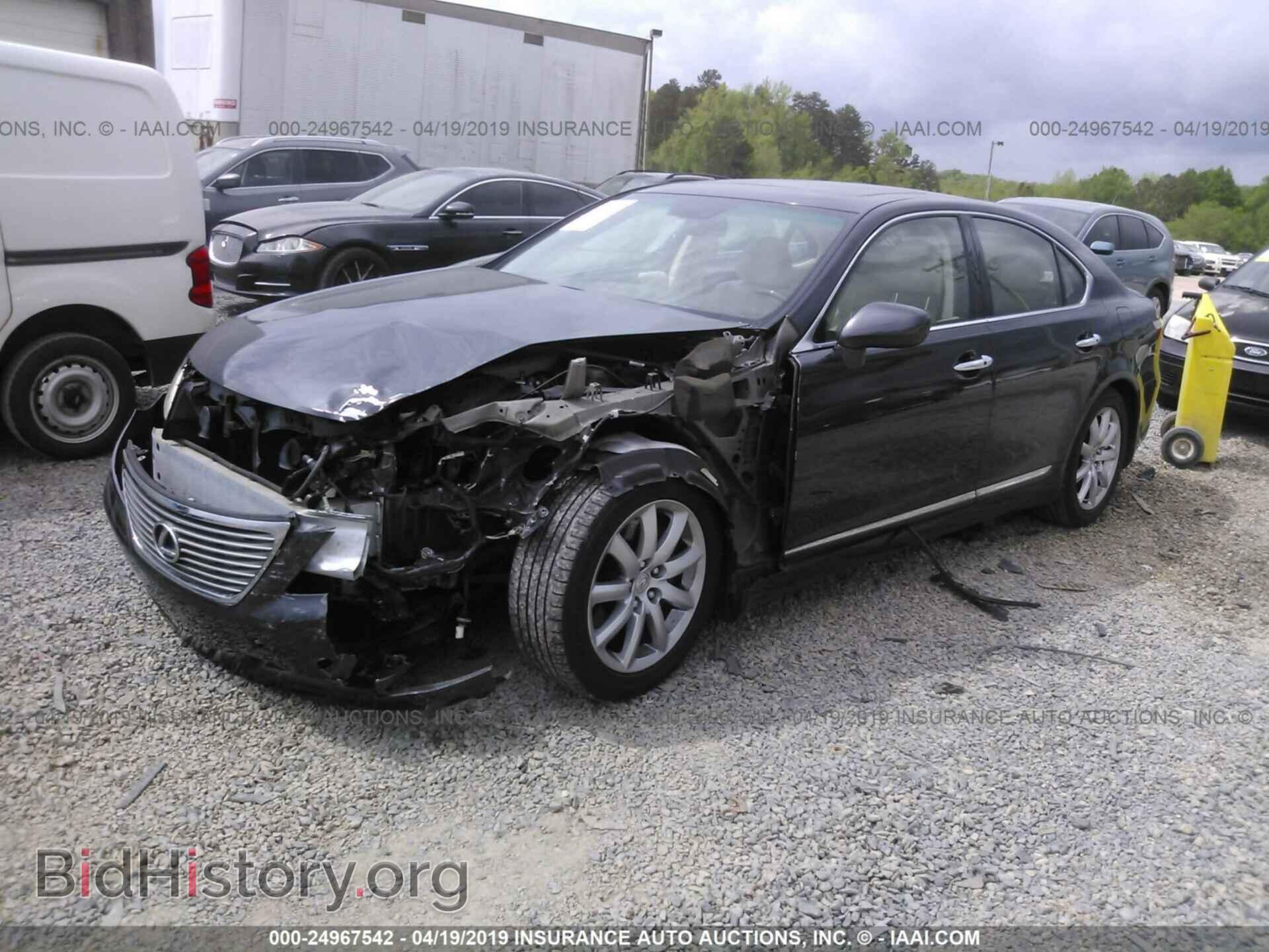 2007 LEXUS LS - VIN: JTHBL46FX75040729 - Фото 2