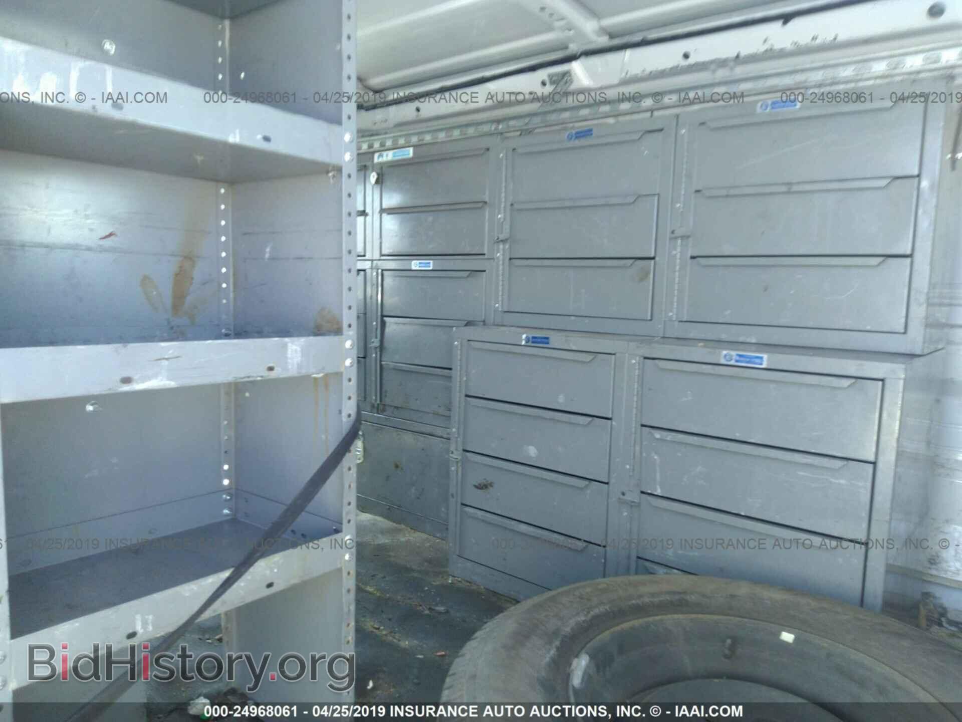 2009 FORD ECONOLINE - VIN: 1FTNE24L99DA01788 - Photo 8