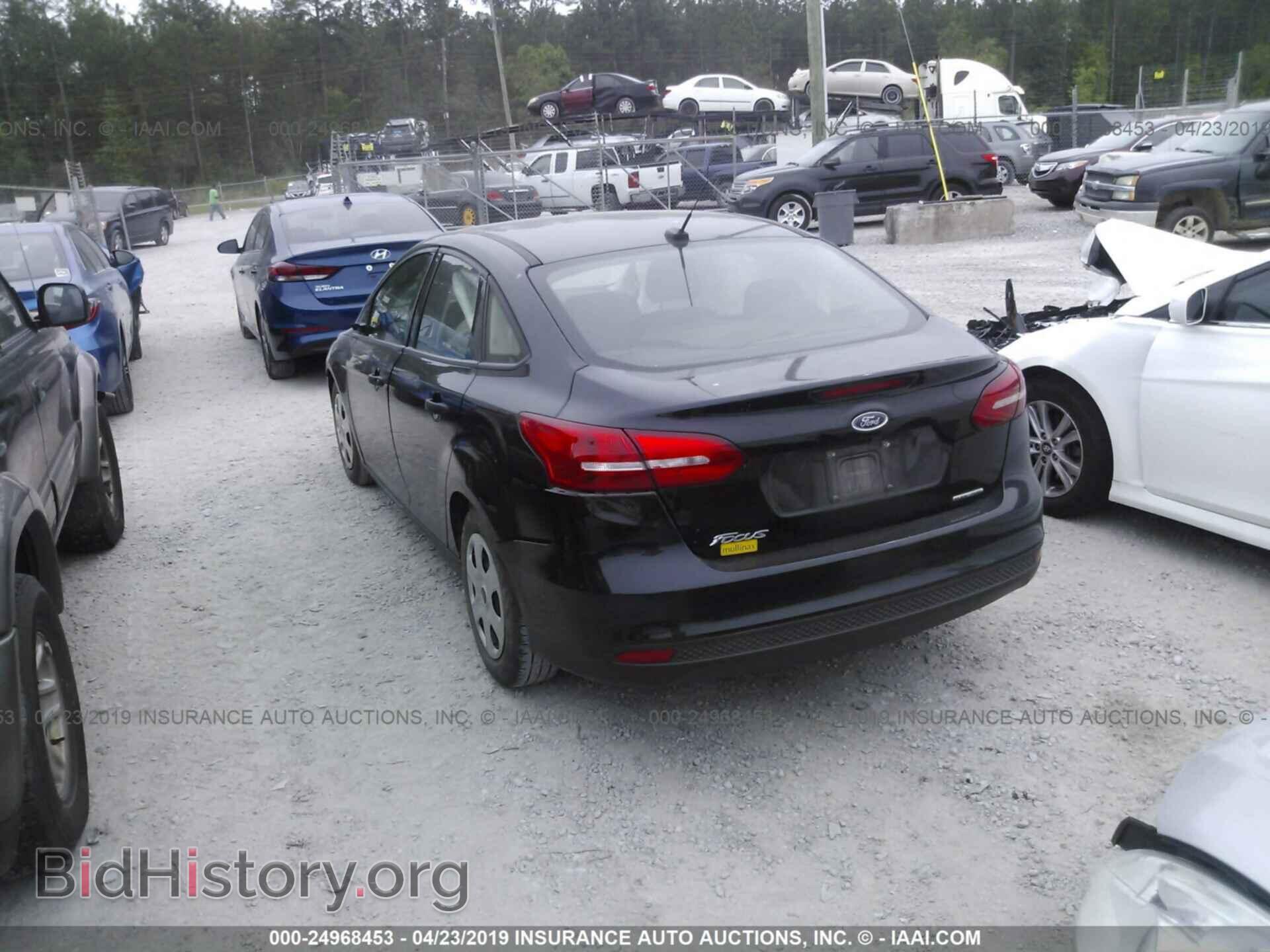 2016 FORD FOCUS - VIN: 1FADP3E24GL300647 - Фото 3