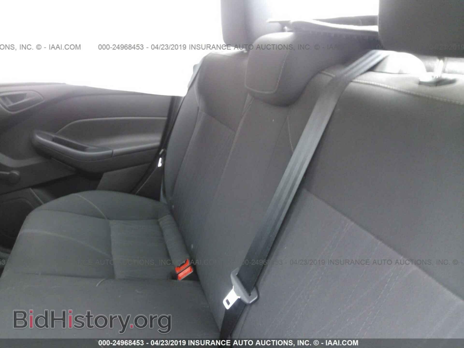 2016 FORD FOCUS - VIN: 1FADP3E24GL300647 - Фото 8