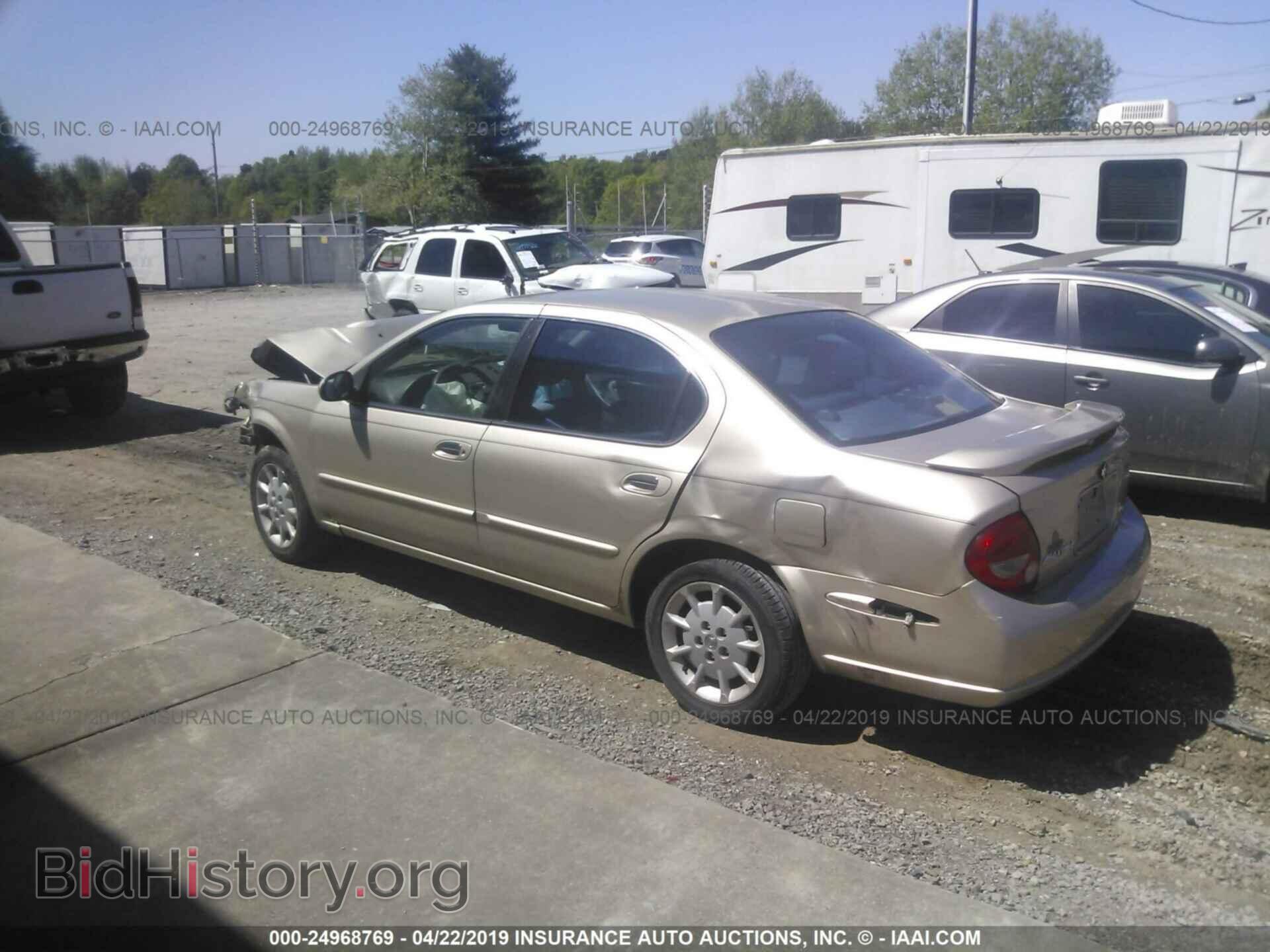 2000 NISSAN MAXIMA - VIN: JN1CA31D2YT758464 - Фото 3