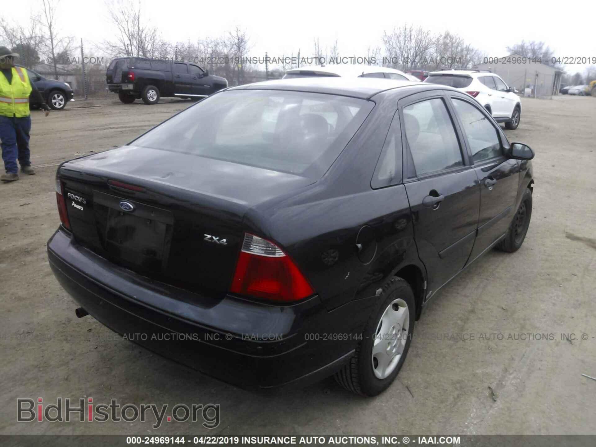 2006 FORD FOCUS - VIN: 1FAFP34N96W218768 - Фото 4