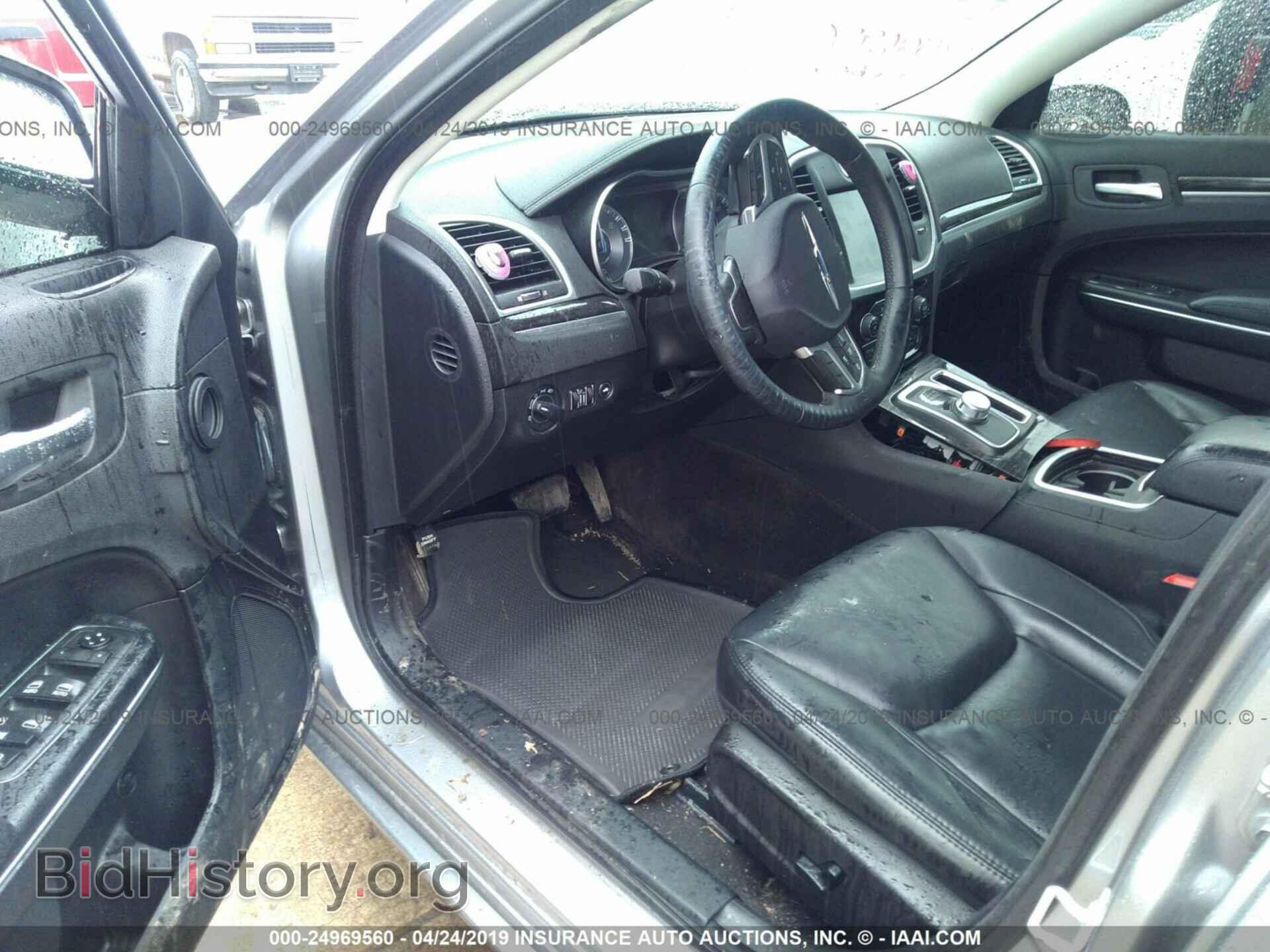 2016 CHRYSLER 300 - VIN: 2C3CCAAG6GH238189 - Фото 5