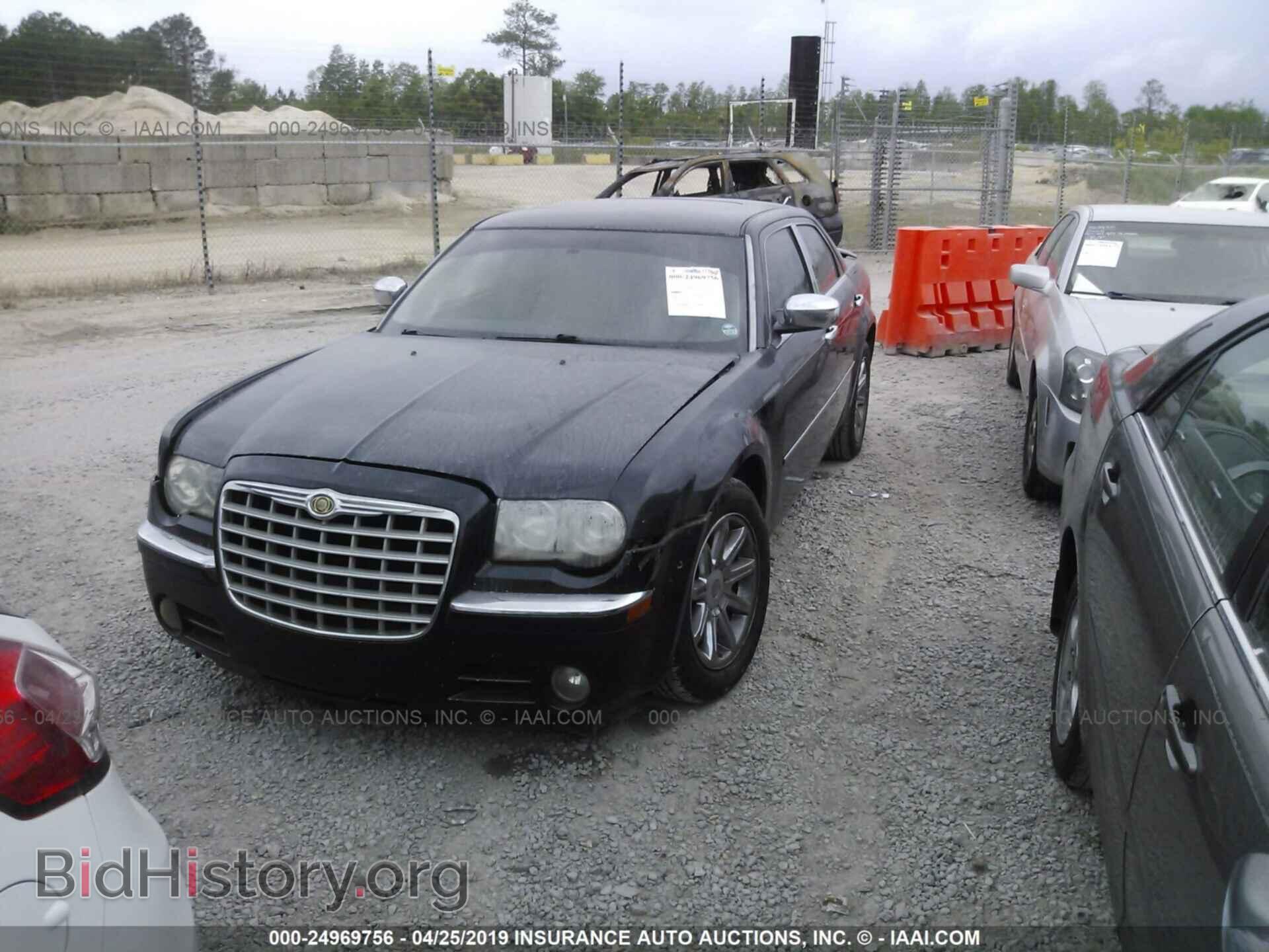 2006 CHRYSLER 300C - VIN: 2C3LA63H36H265194 - Фото 2