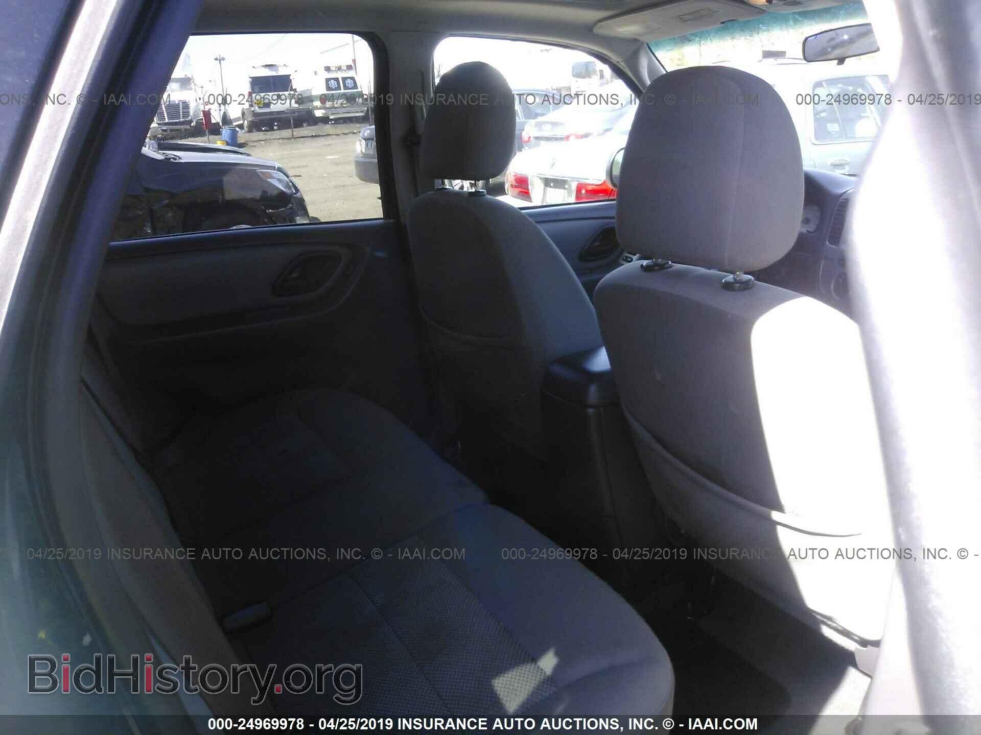 2007 FORD ESCAPE - VIN: 1FMCU93147KB17827 - Фото 8