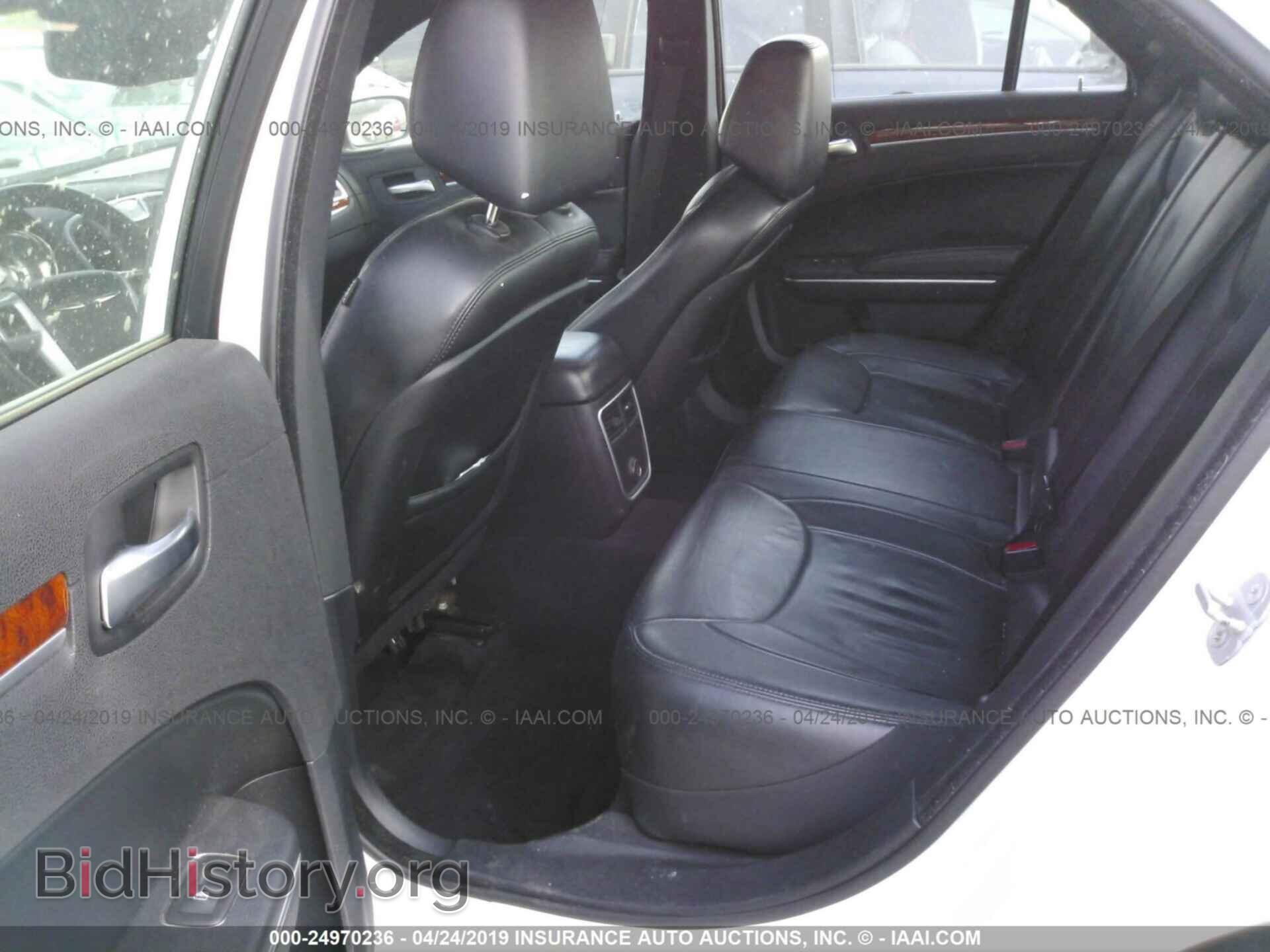 2014 CHRYSLER 300 - VIN: 2C3CCAAG0EH252635 - Фото 8