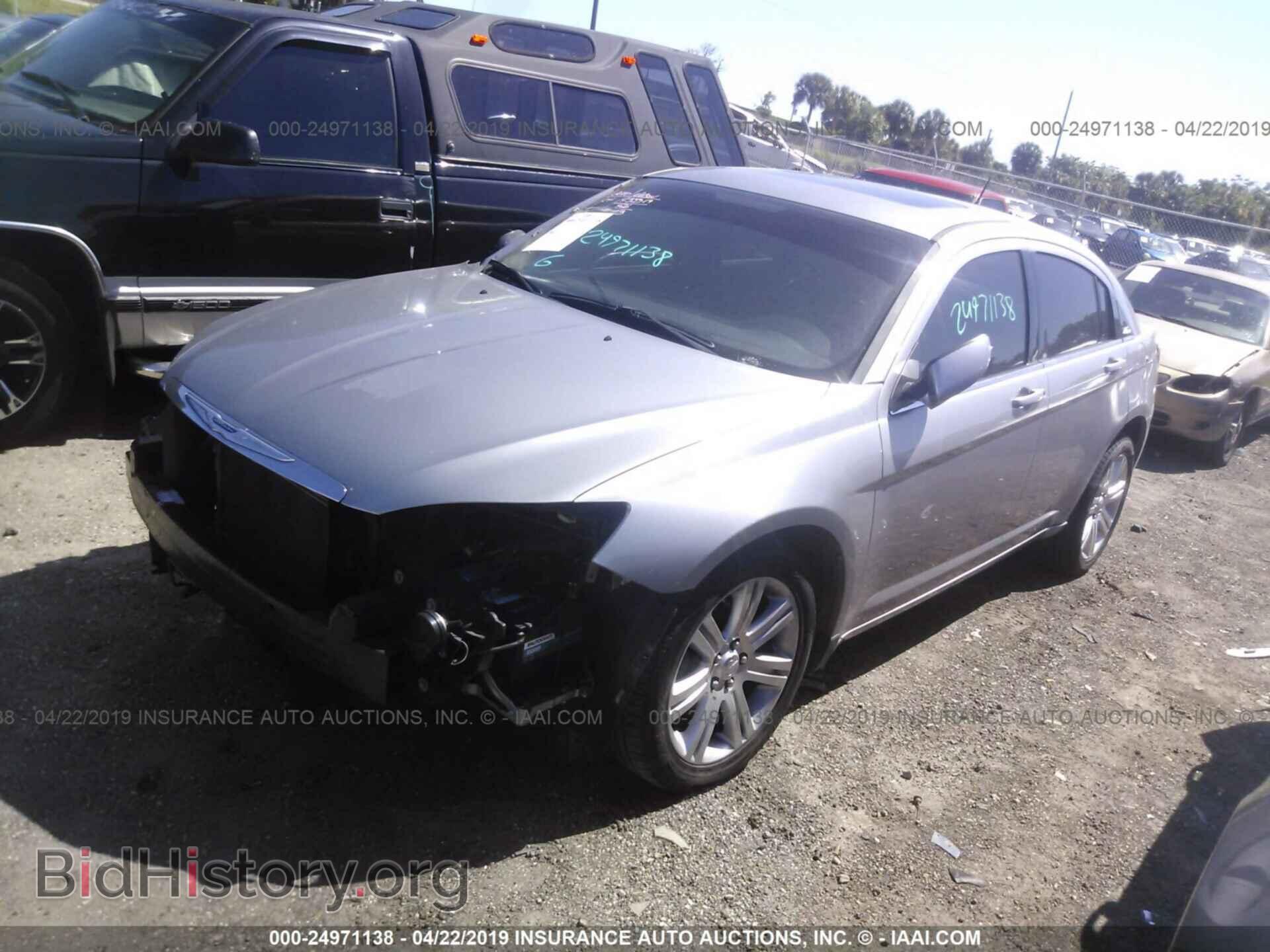 2013 CHRYSLER 200 - VIN: 1C3CCBBB6DN744472 - Photo 2
