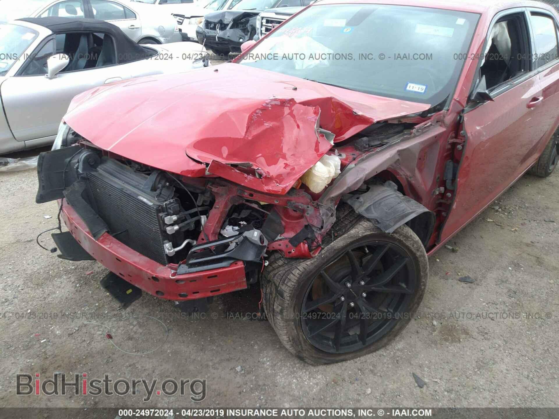 2016 CHRYSLER 300 - VIN: 2C3CCABG8GH212580 - Фото 6