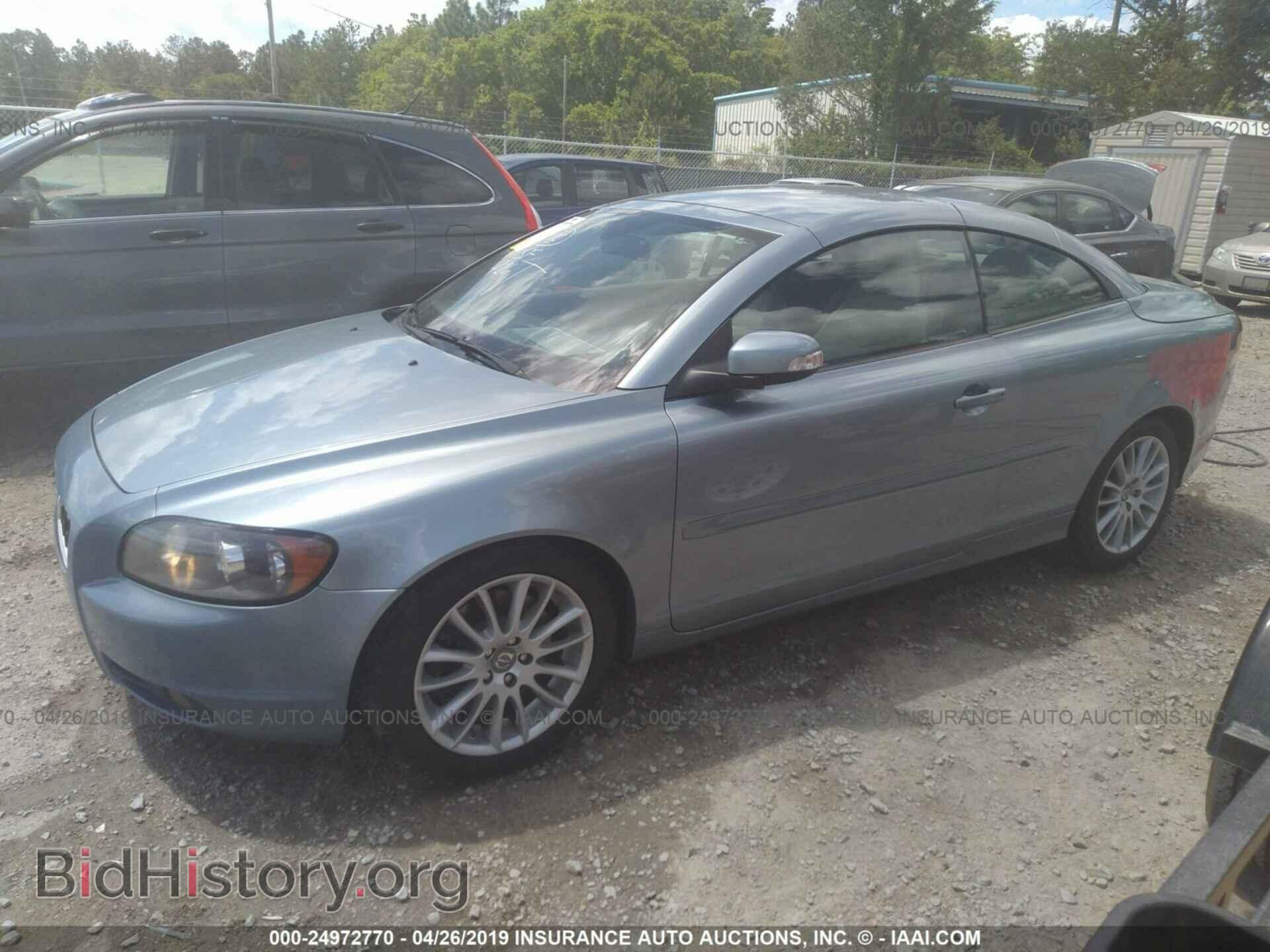 2009 VOLVO C70 - VIN: YV1MC67229J077327 - Фото 2