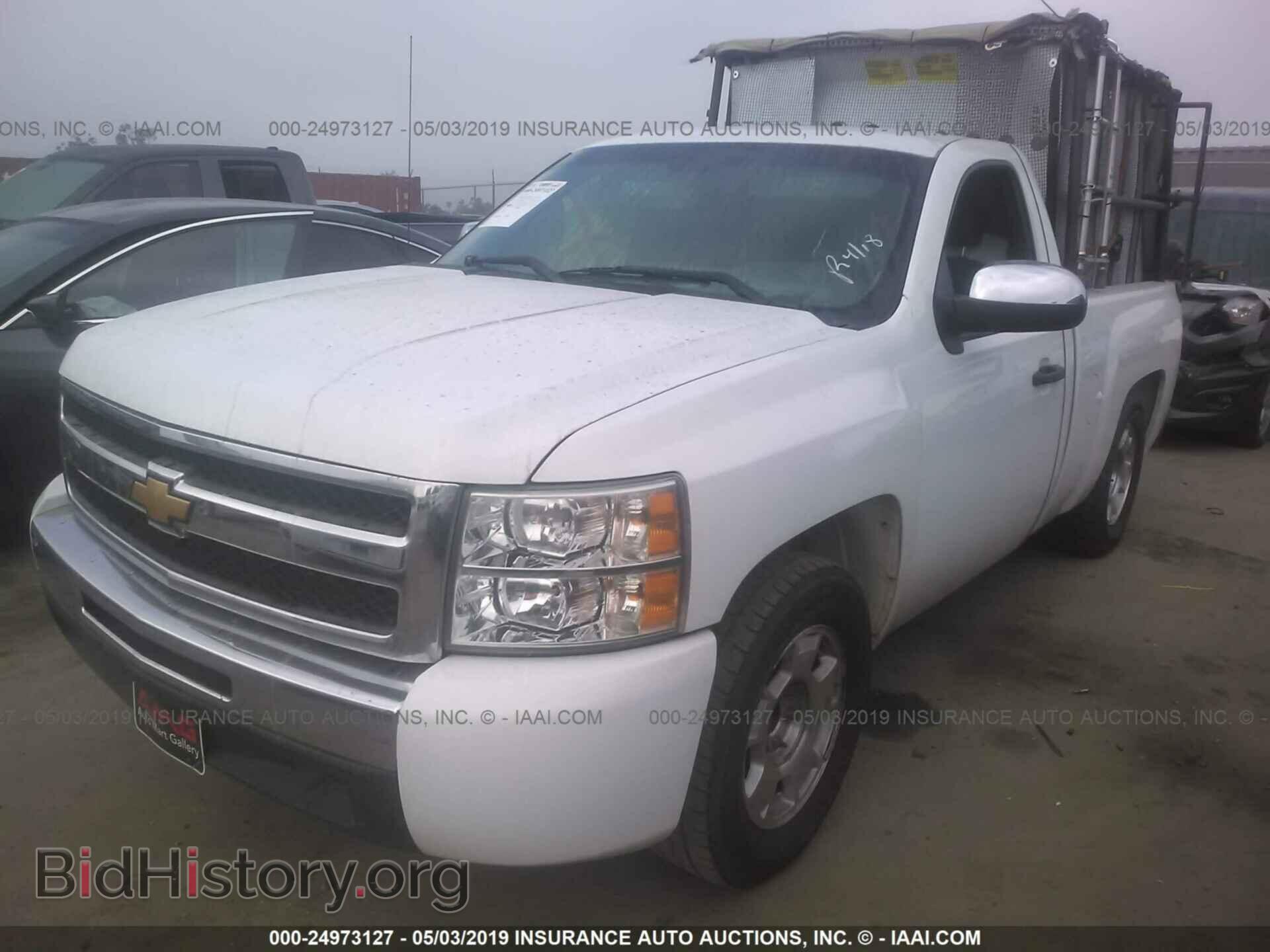 2011 CHEVROLET SILVERADO - VIN: 1GCNCPEA3BZ362863 - Фото 2