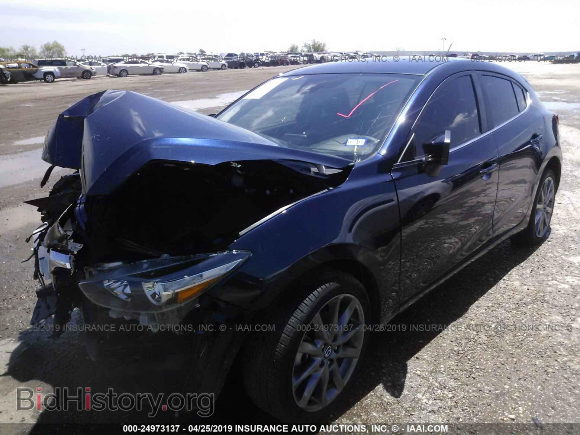 2018 MAZDA 3 - VIN: 3MZBN1L33JM273158 - Фото 2