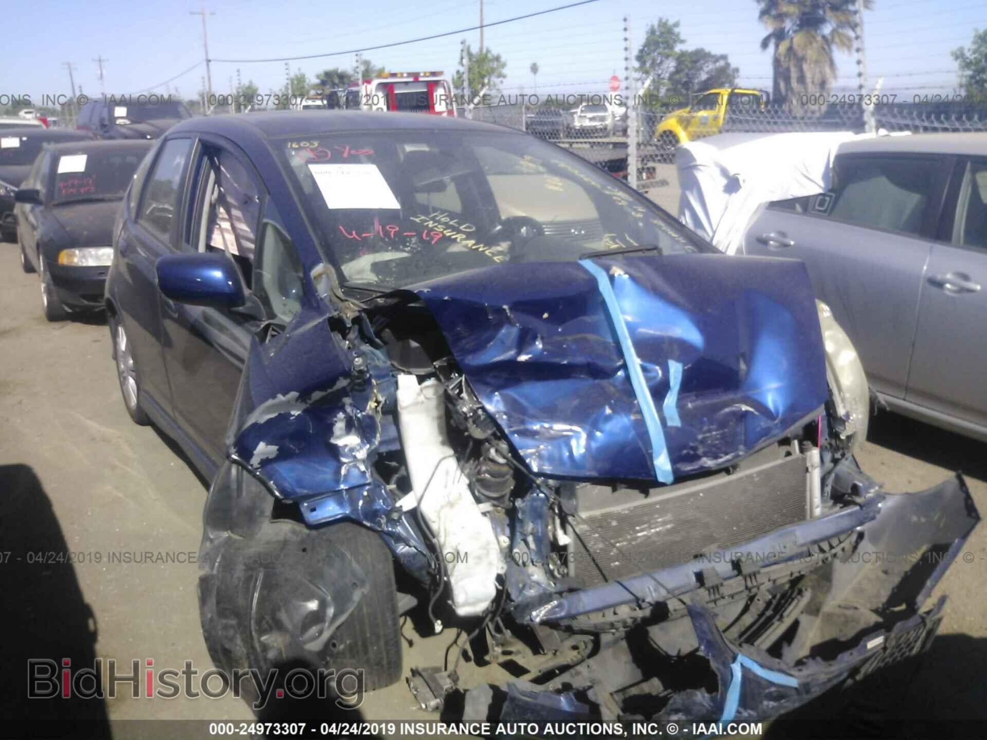 Фотография JHMGE8H50BC024099 - HONDA FIT 2011