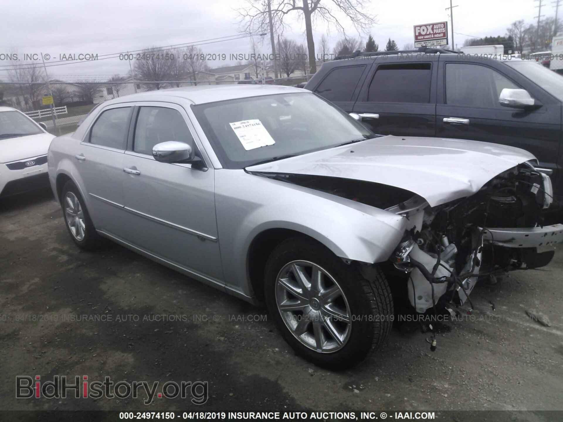Photo 2C3KA63T79H572484 - CHRYSLER 300C 2009
