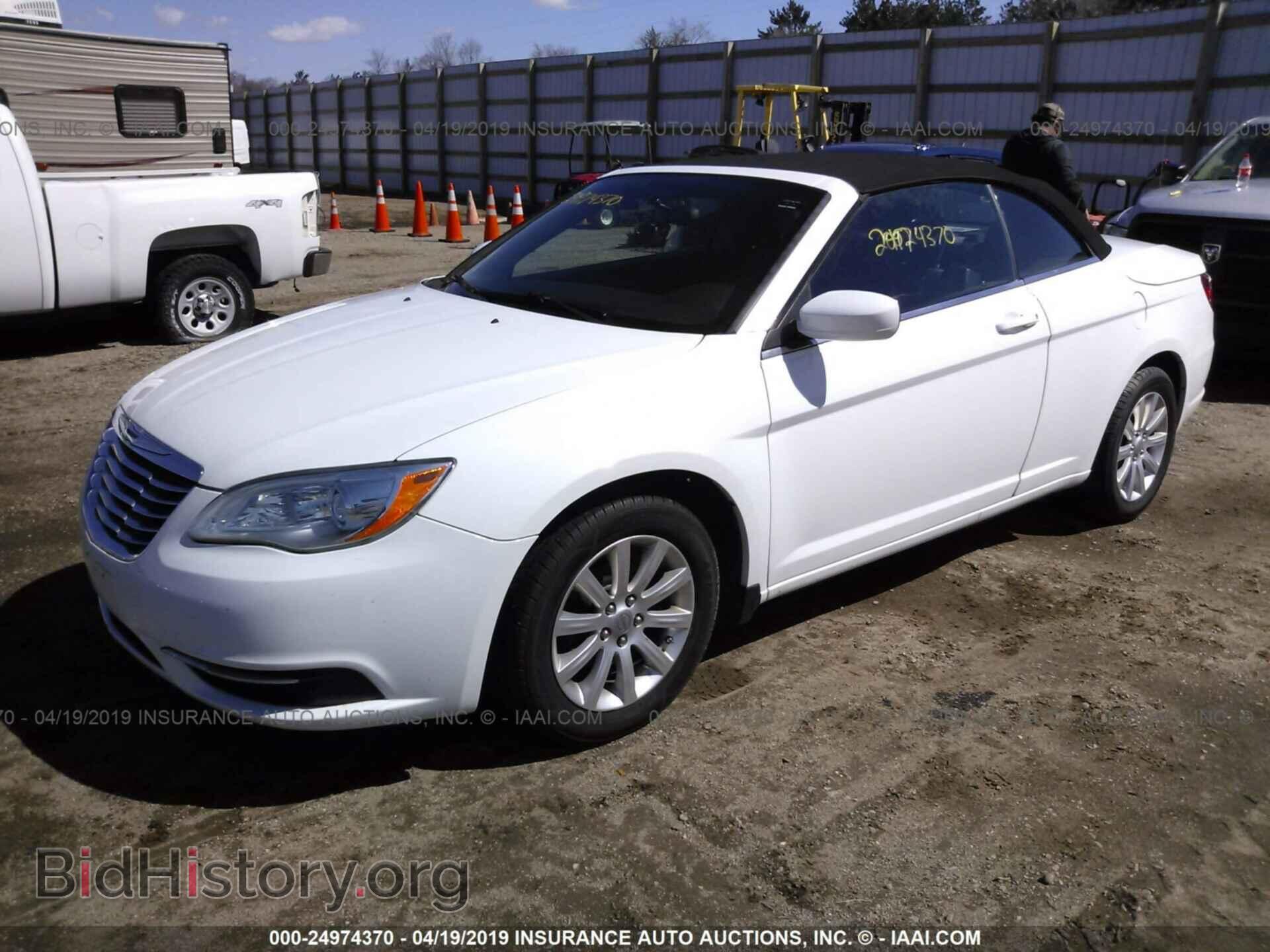 2012 CHRYSLER 200 - VIN: 1C3BCBEB6CN233284 - Фото 2
