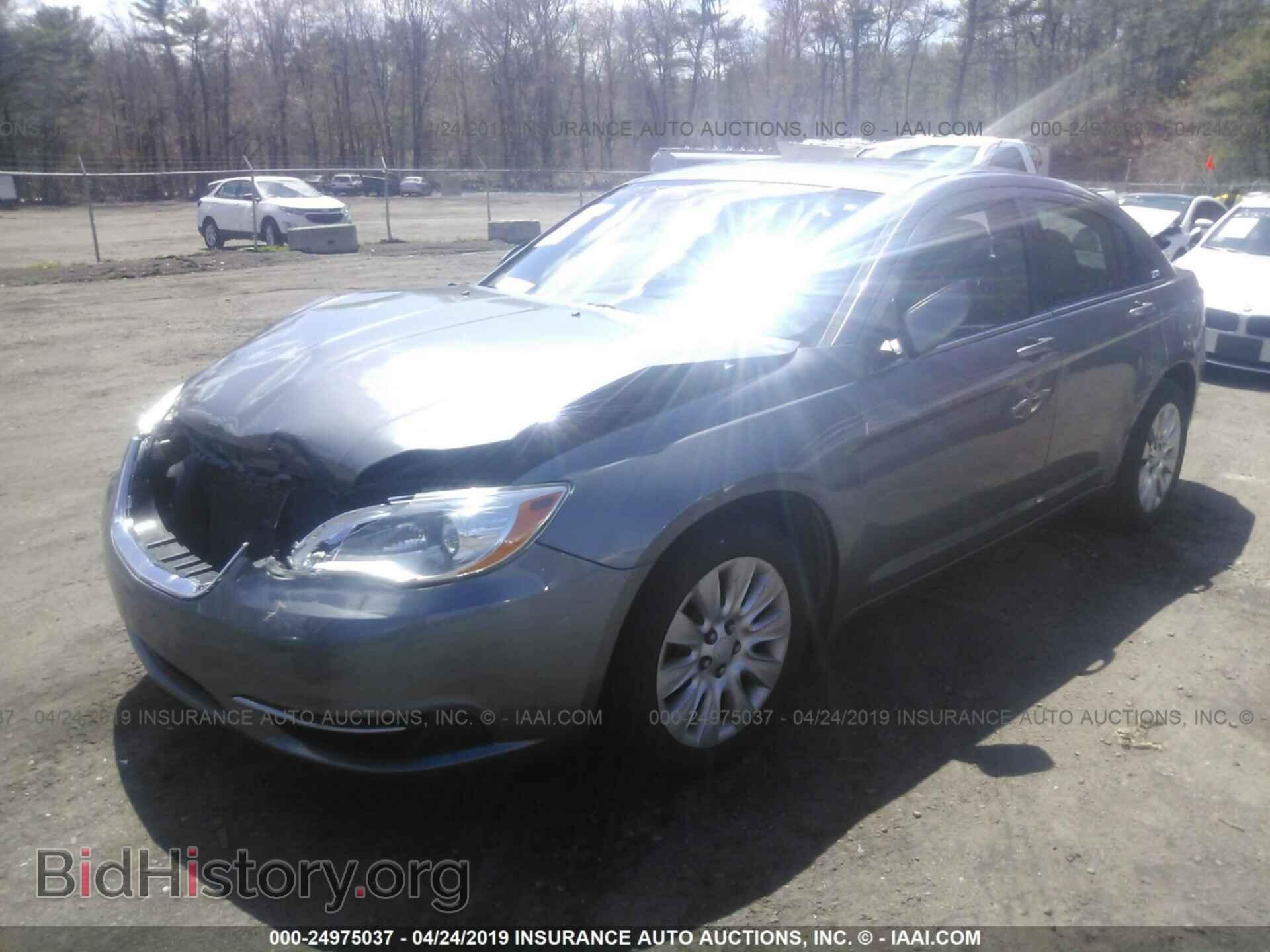 2012 CHRYSLER 200 - VIN: 1C3CCBAB6CN282107 - Фото 2