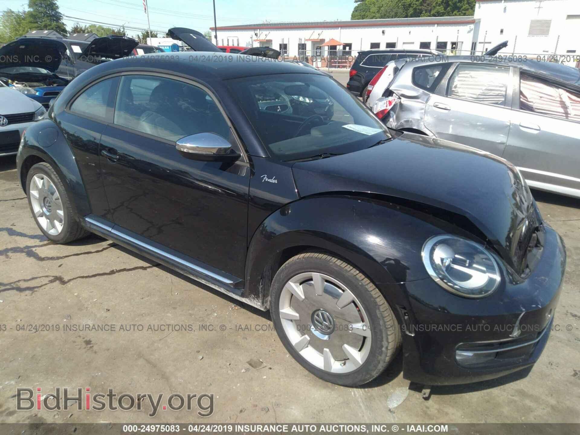 Photo 3VWV67AT4DM653002 - VOLKSWAGEN BEETLE 2013