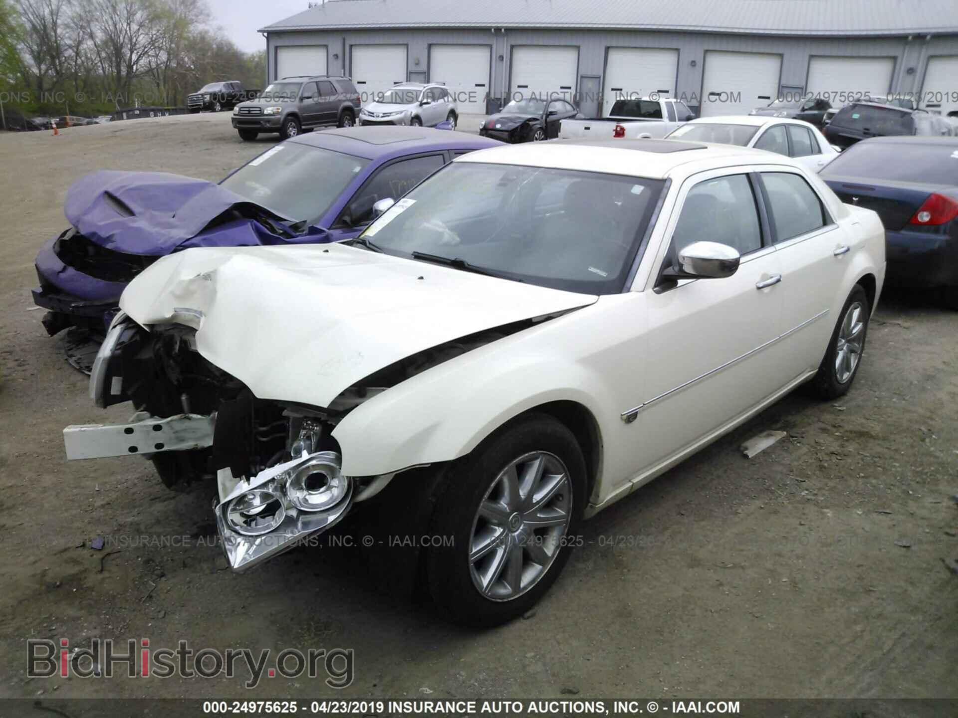 2007 CHRYSLER 300C - VIN: 2C3LA63H97H649210 - Фото 2