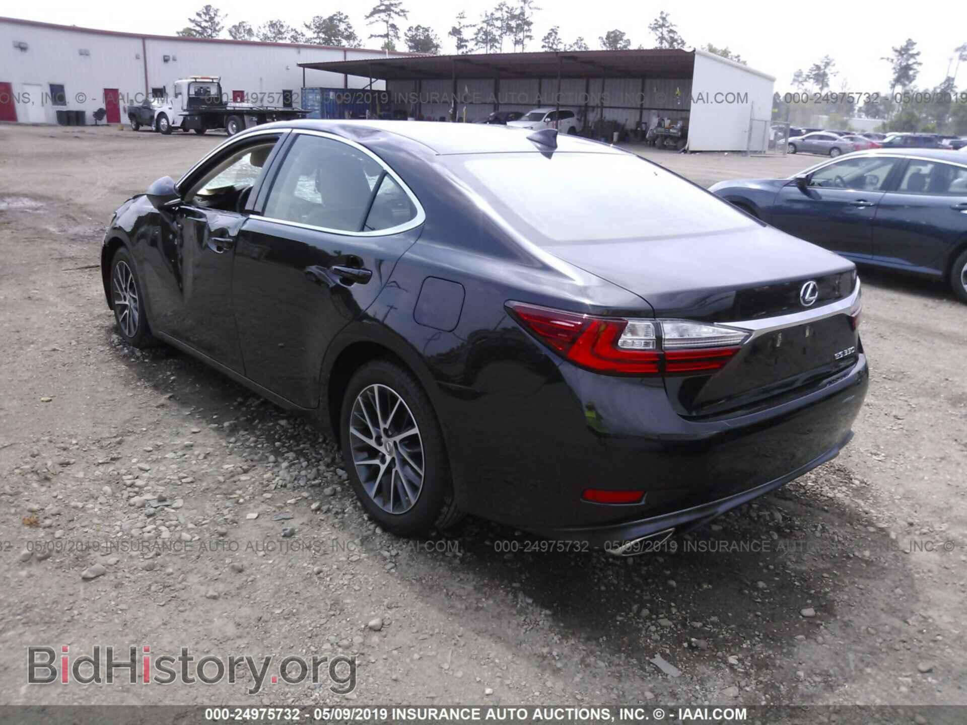 2016 LEXUS ES - VIN: JTHBK1GGXG2235000 - Фото 3