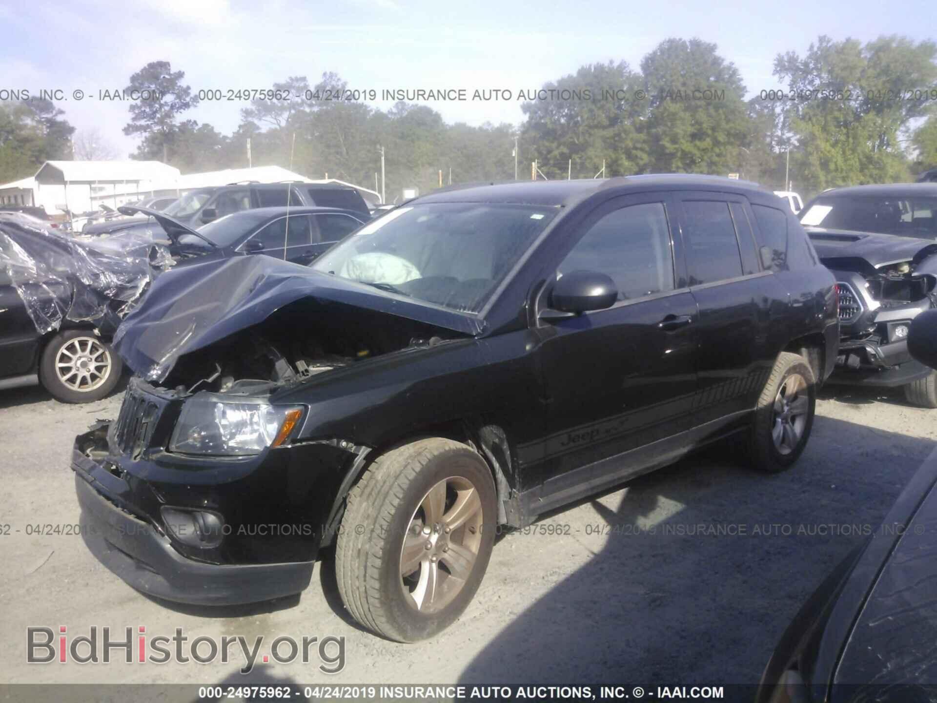 2014 JEEP COMPASS - VIN: 1C4NJDBB2ED728220 - Photo 2