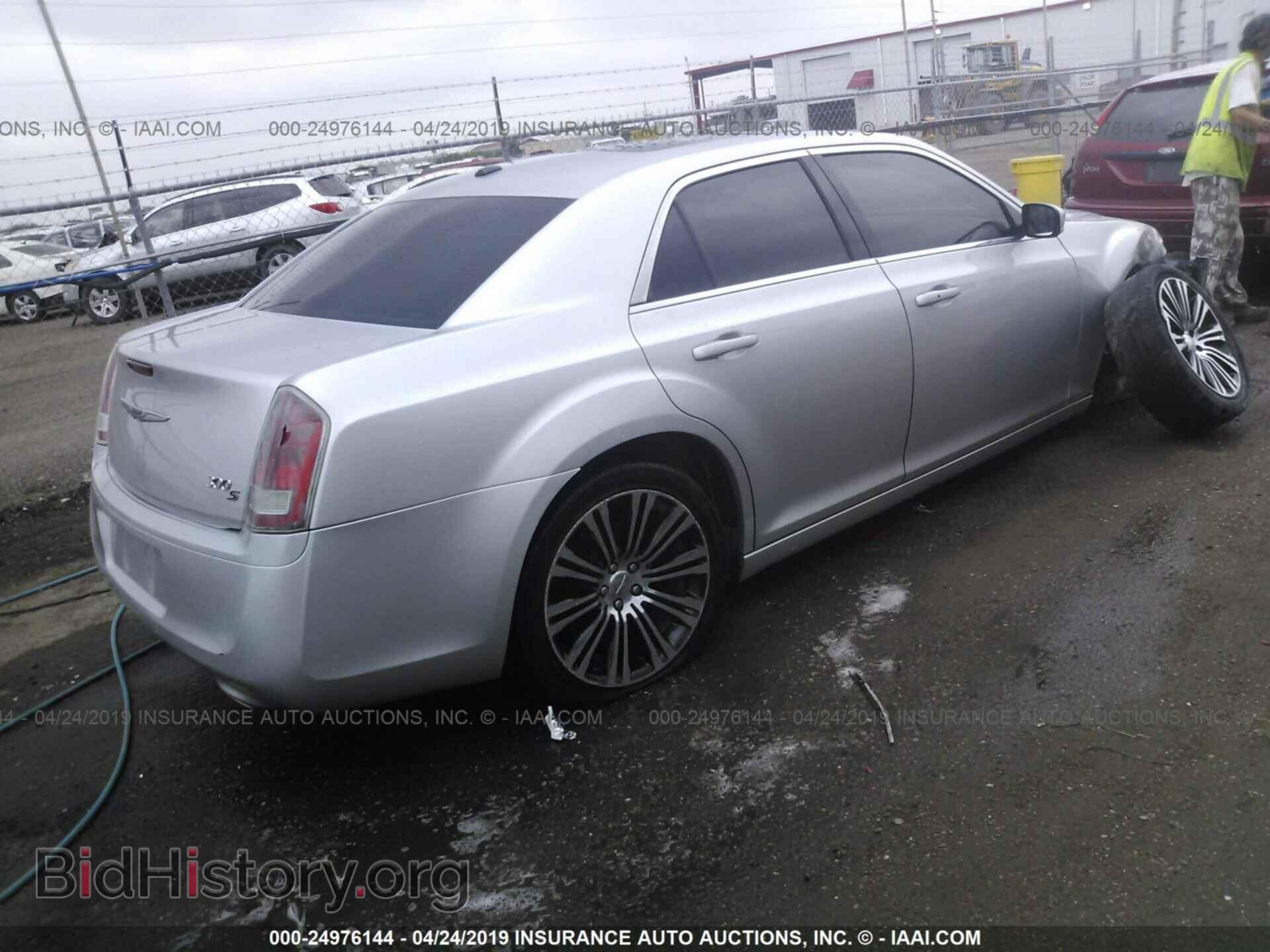 2012 CHRYSLER 300 - VIN: 2C3CCADT9CH136694 - Photo 4