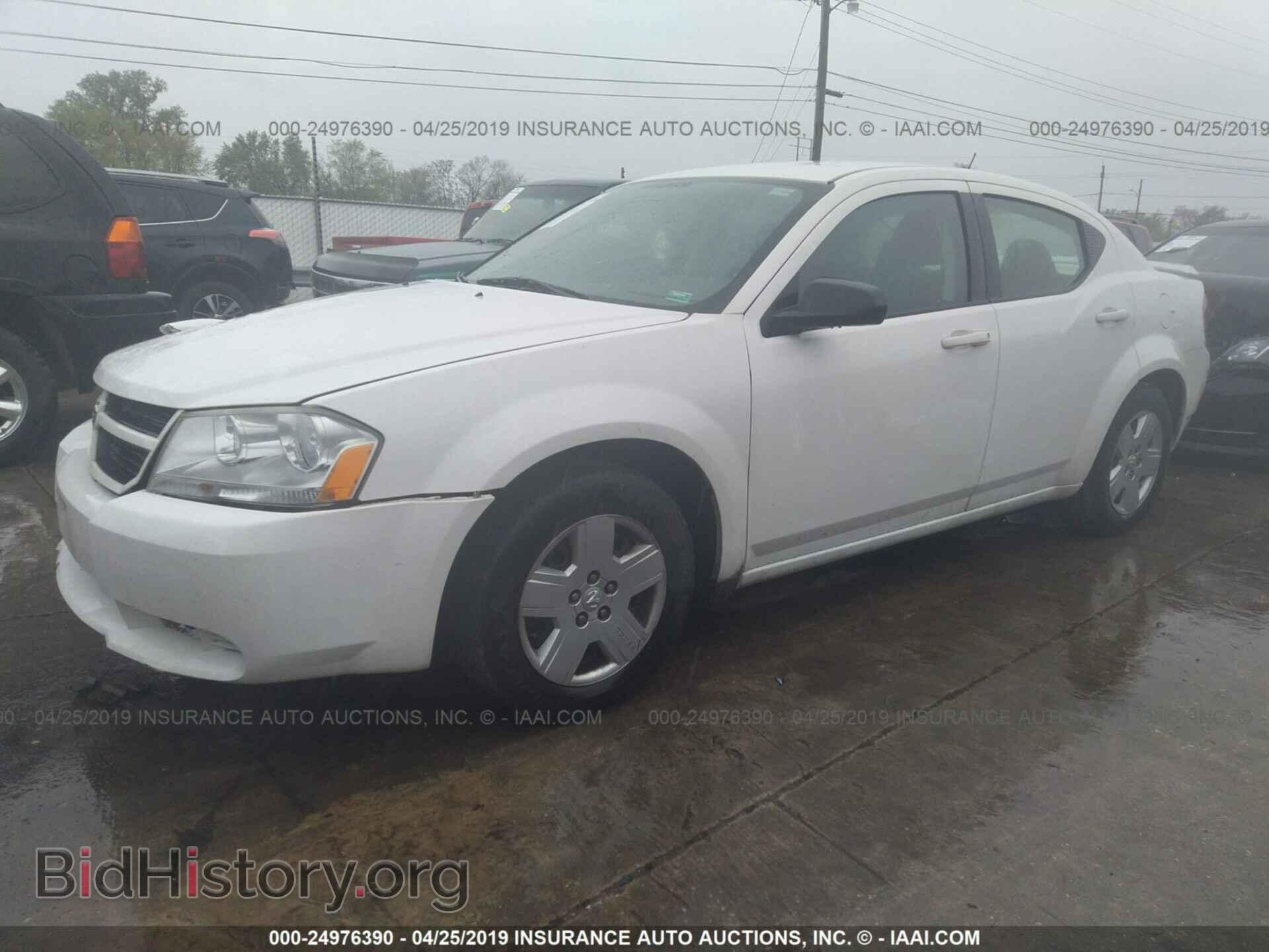 2010 DODGE AVENGER - VIN: 1B3CC4FB8AN124642 - Фото 2