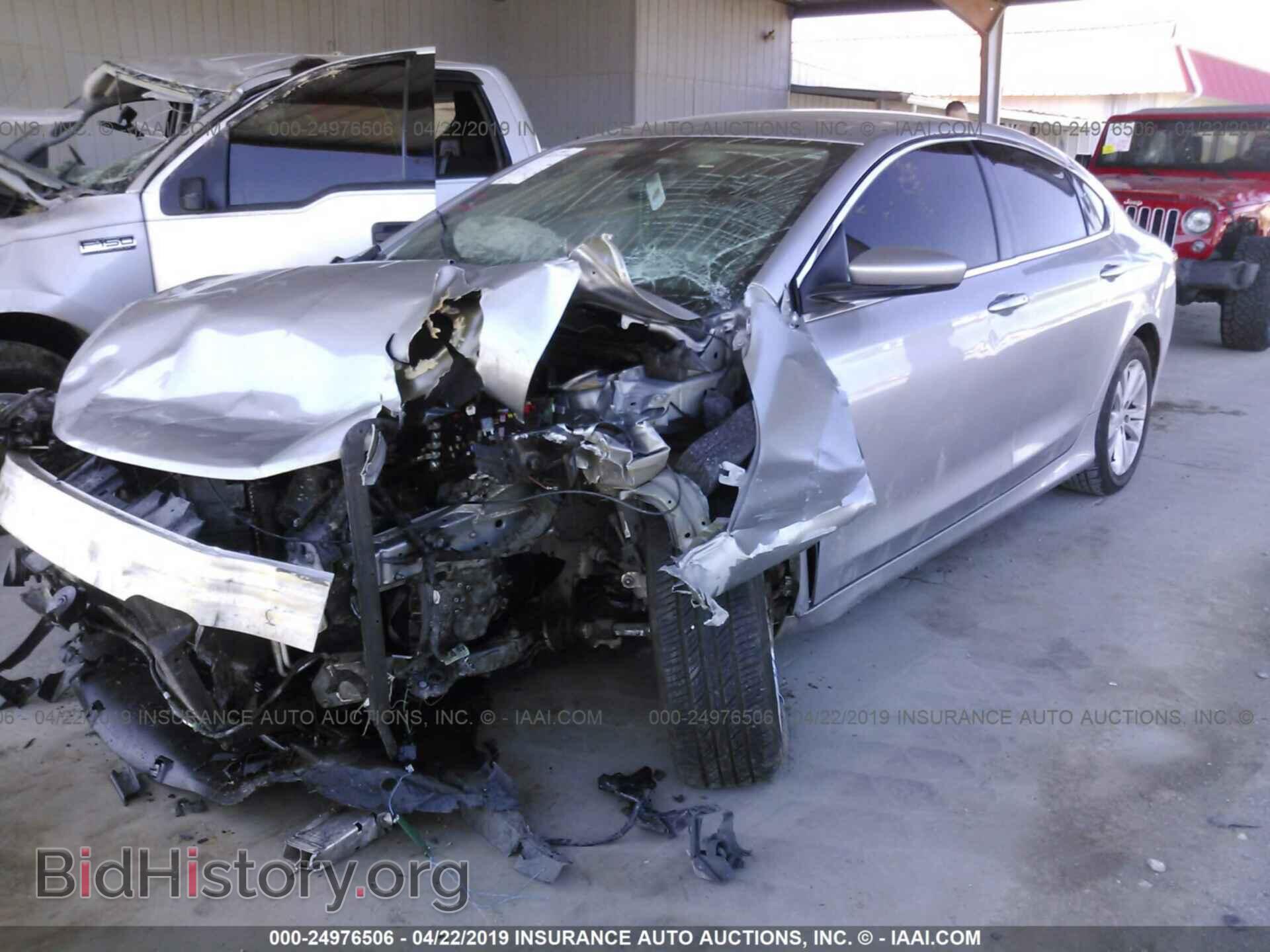 2015 CHRYSLER 200 - VIN: 1C3CCCAB4FN602888 - Photo 2