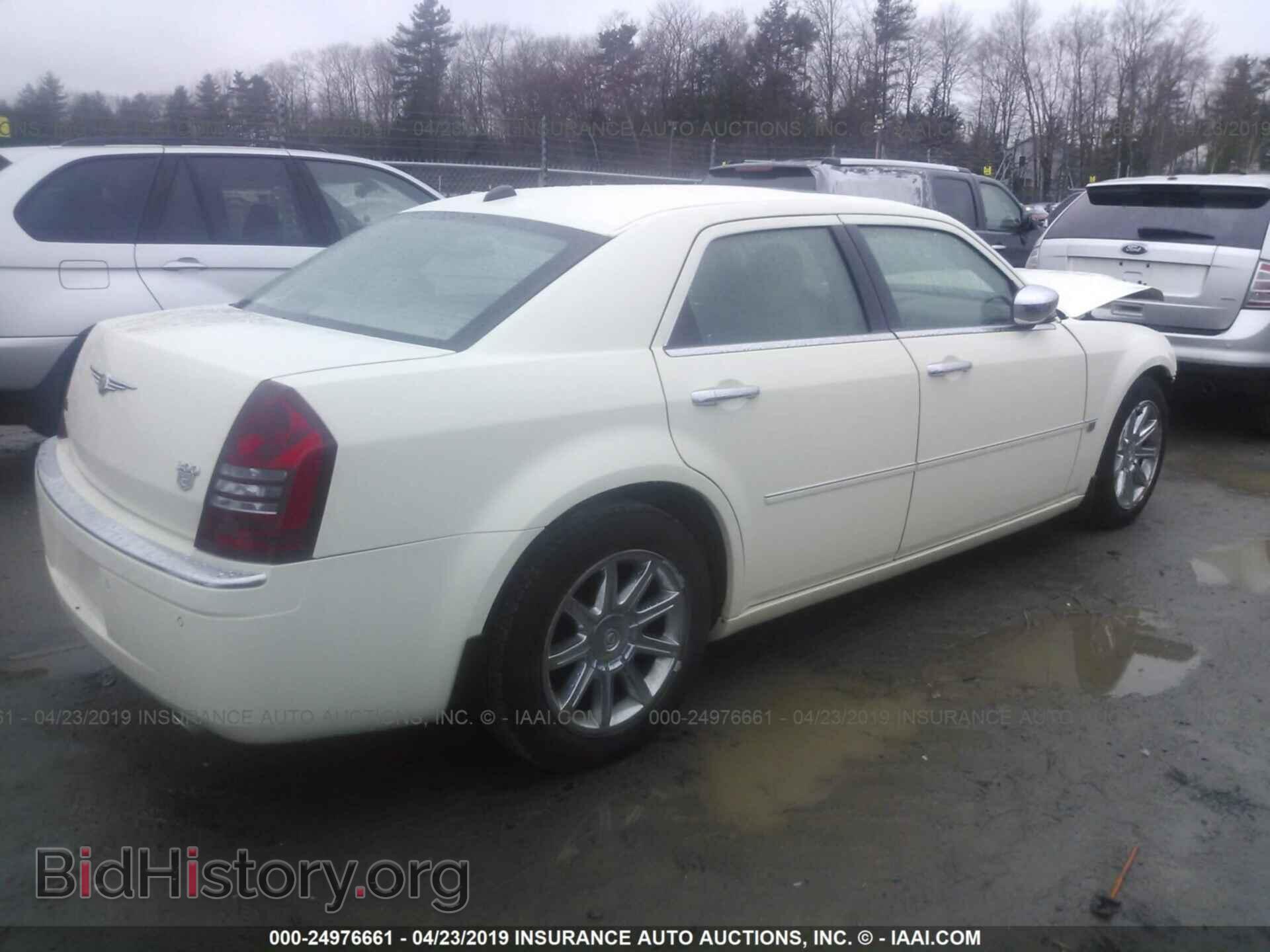 2006 CHRYSLER 300C - VIN: 2C3LA63H66H142957 - Фото 4