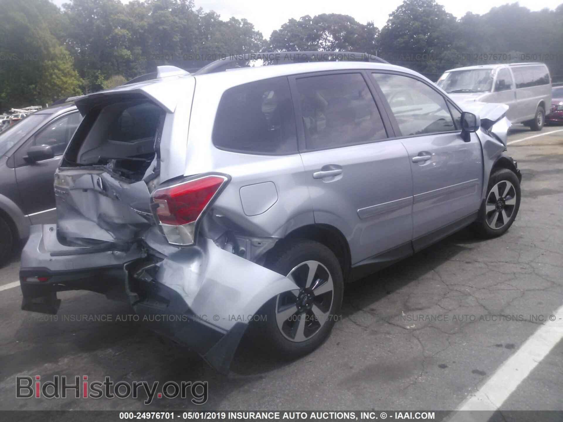 2017 SUBARU FORESTER - VIN: JF2SJADC3HH422682 - Фото 4
