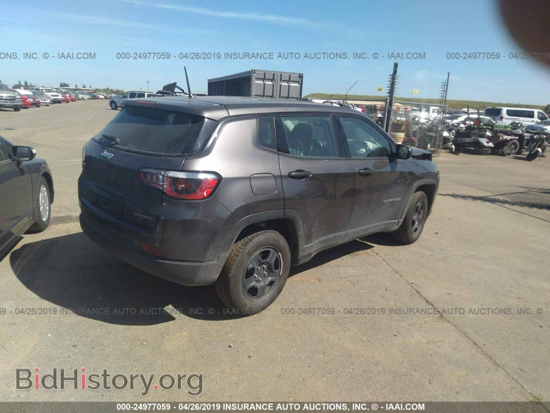 2018 JEEP COMPASS - VIN: 3C4NJCAB8JT488249 - Фото 4