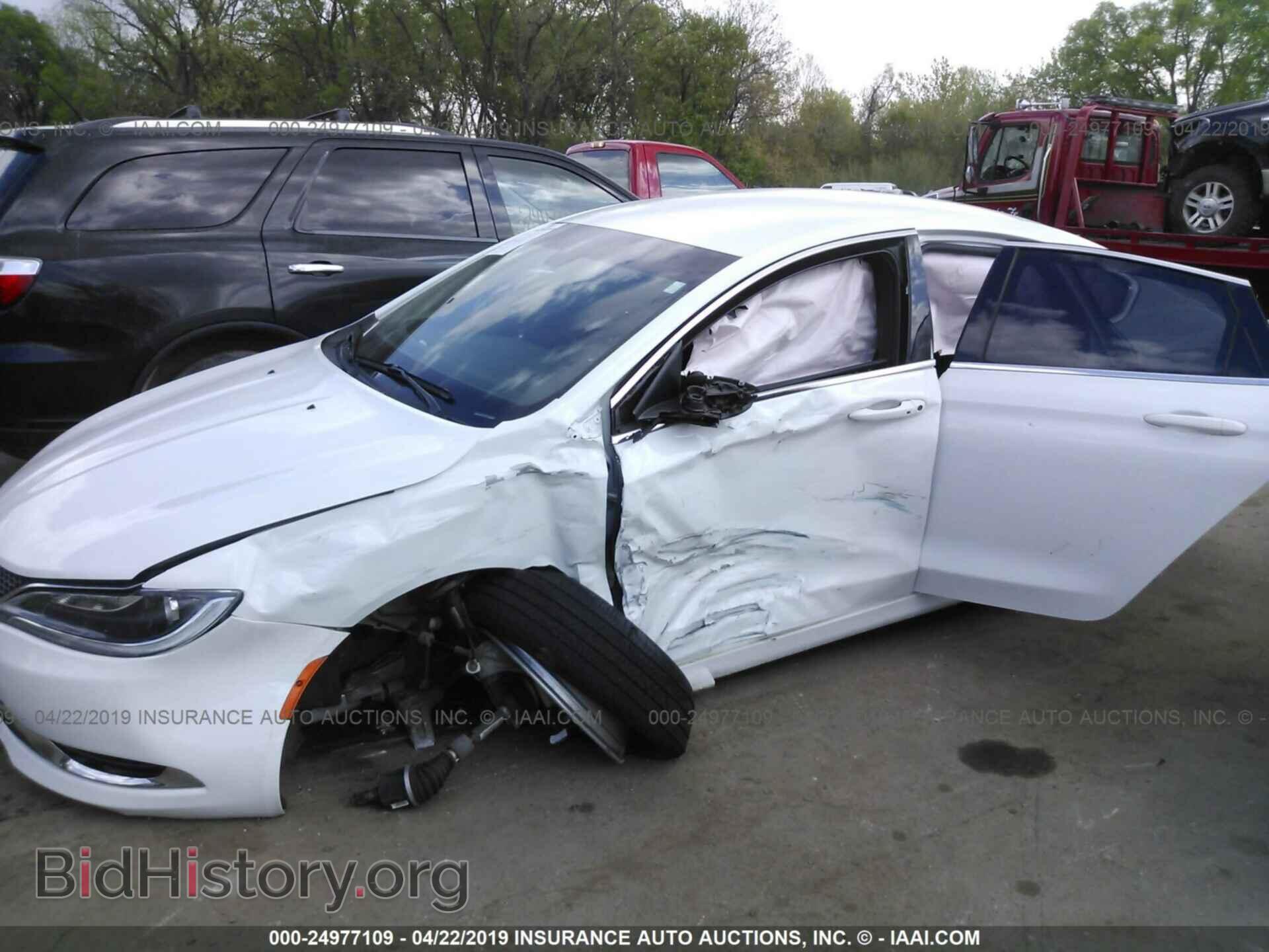 2016 CHRYSLER 200 - VIN: 1C3CCCABXGN171376 - Photo 2