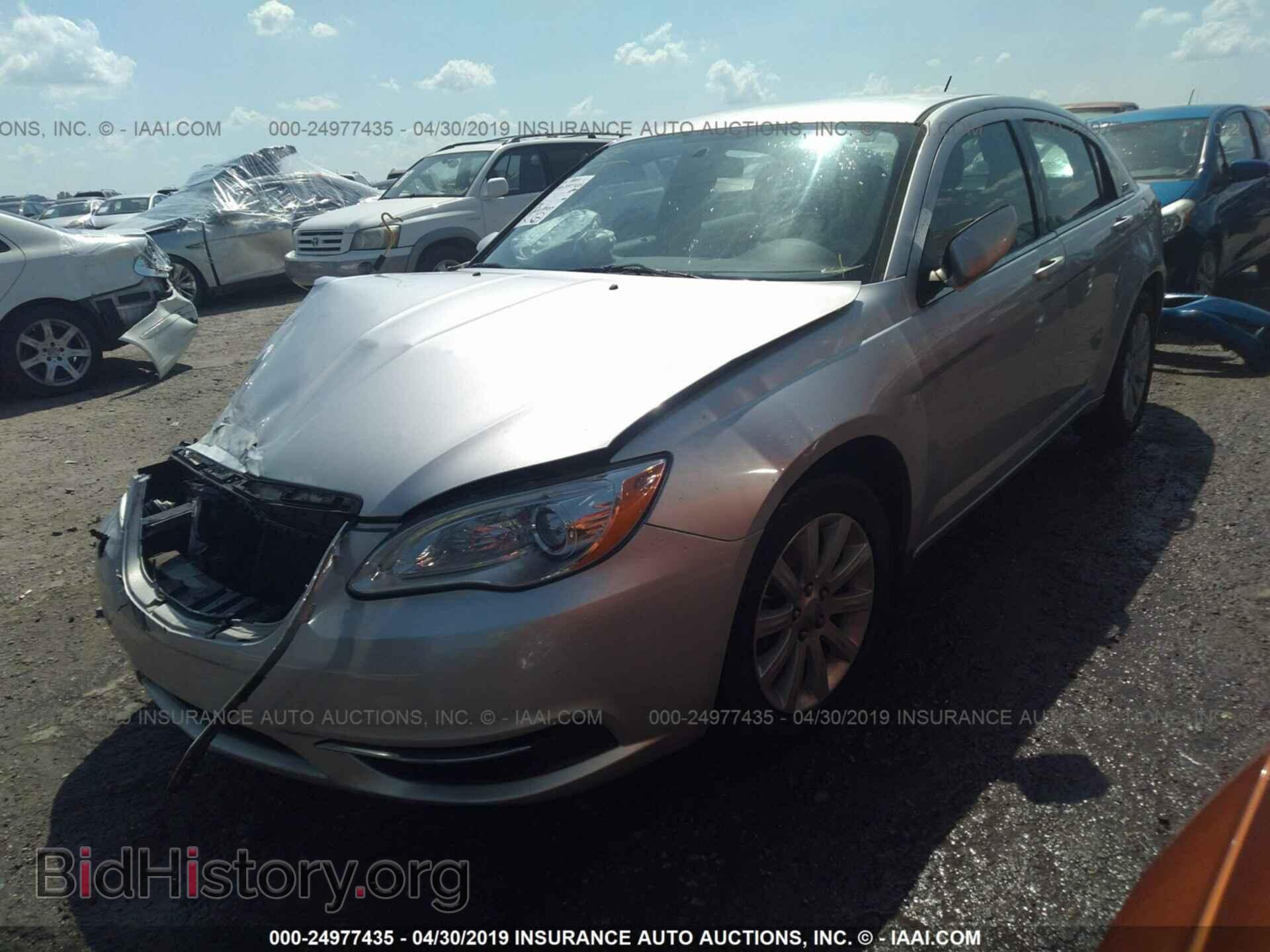 2012 CHRYSLER 200 - VIN: 1C3CCBBB1CN101932 - Фото 2