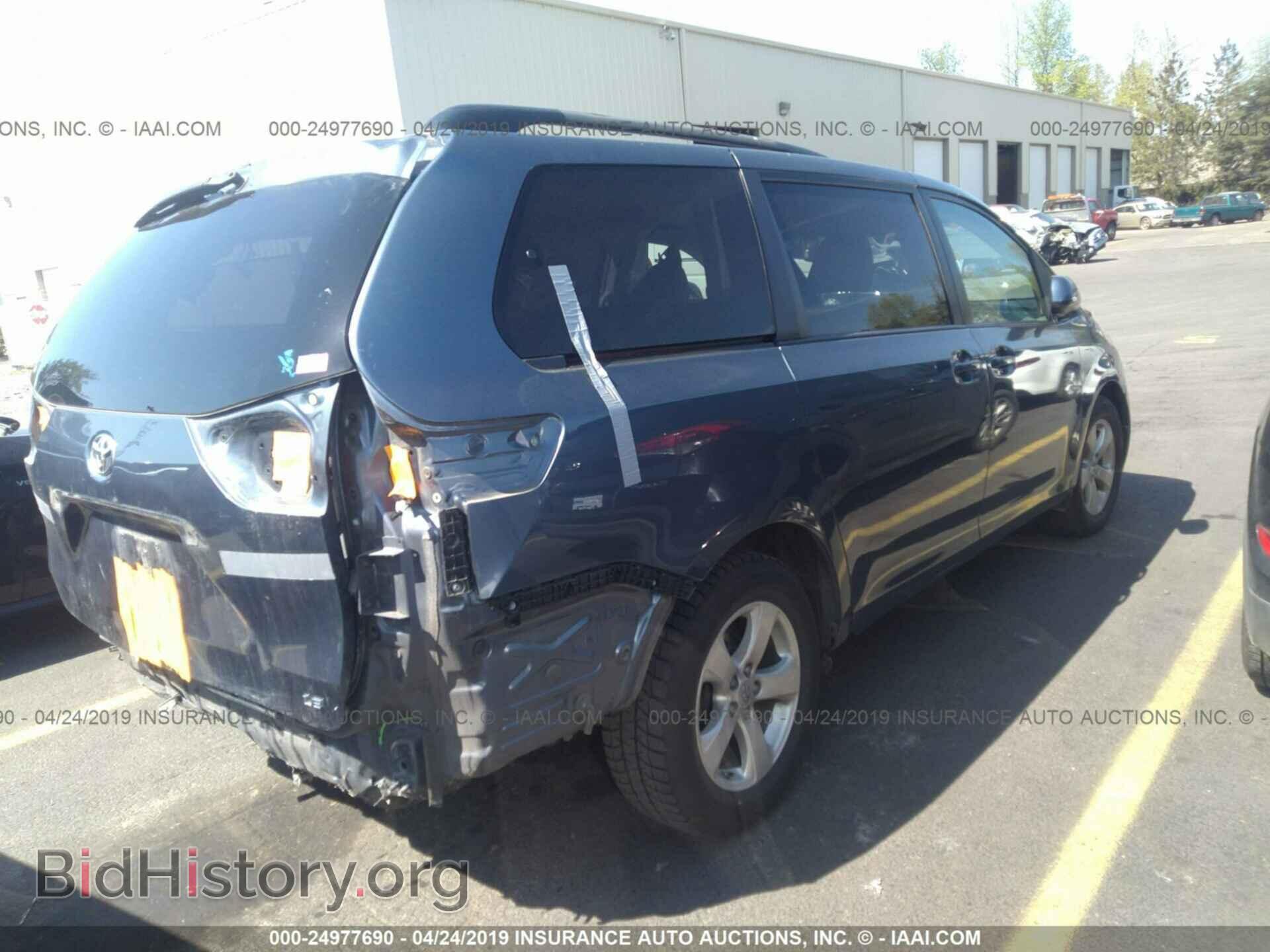 2014 TOYOTA SIENNA - VIN: 5TDKK3DCXES484935 - Фото 4