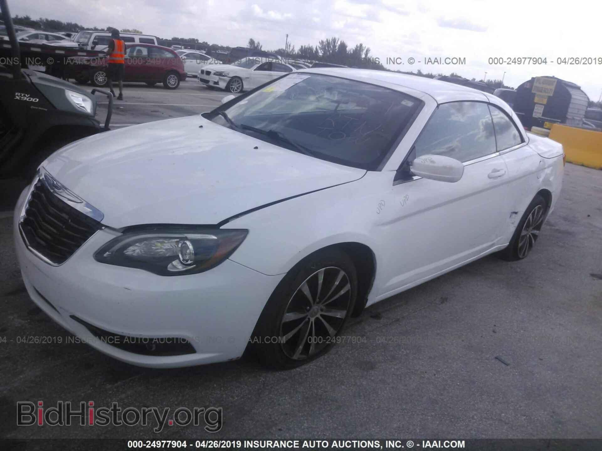 2012 CHRYSLER 200 - VIN: 1C3BCBGGXCN213421 - Фото 2