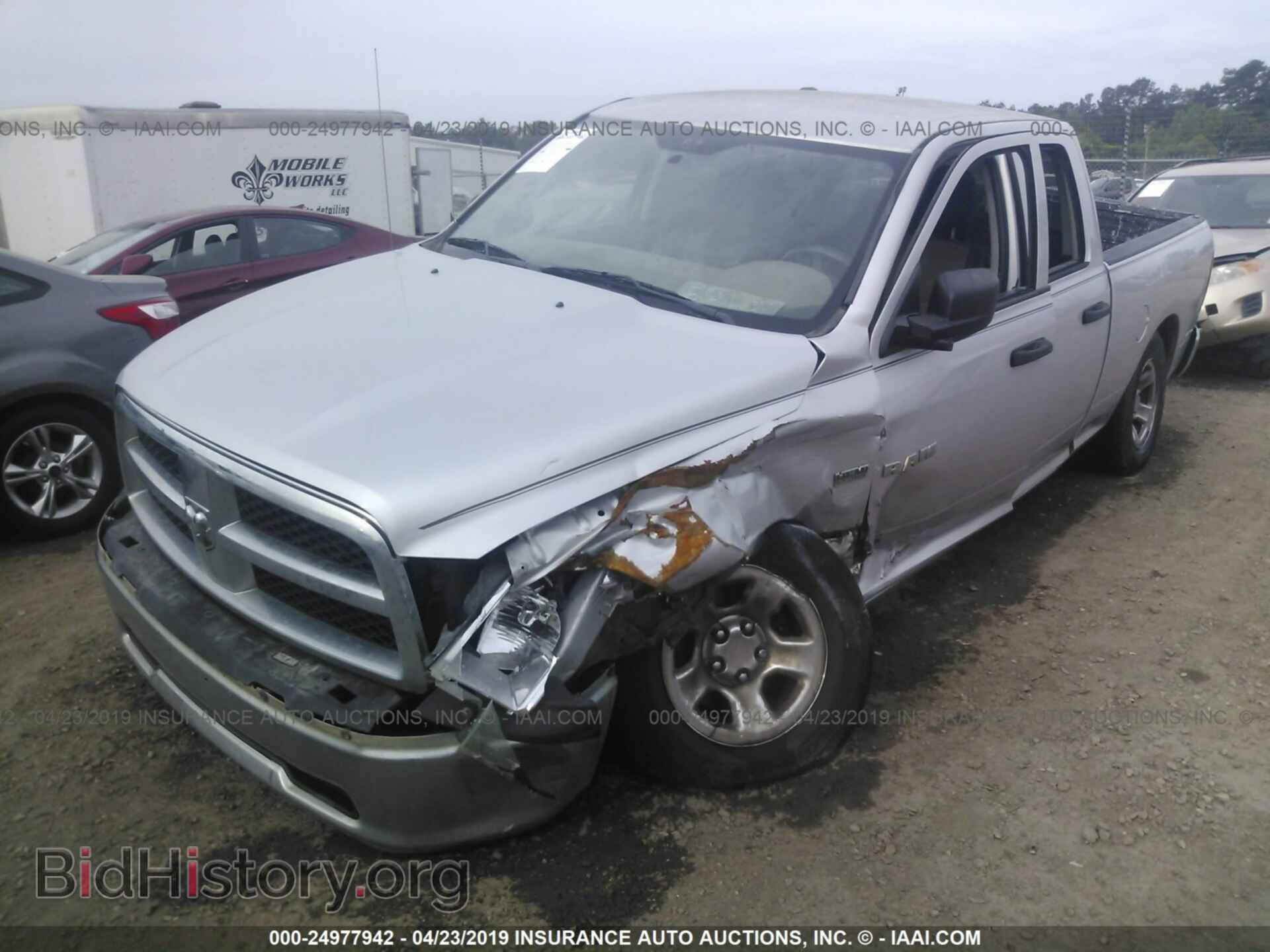 2010 DODGE RAM 1500 - VIN: 1D7RB1GT4AS246147 - Фото 2