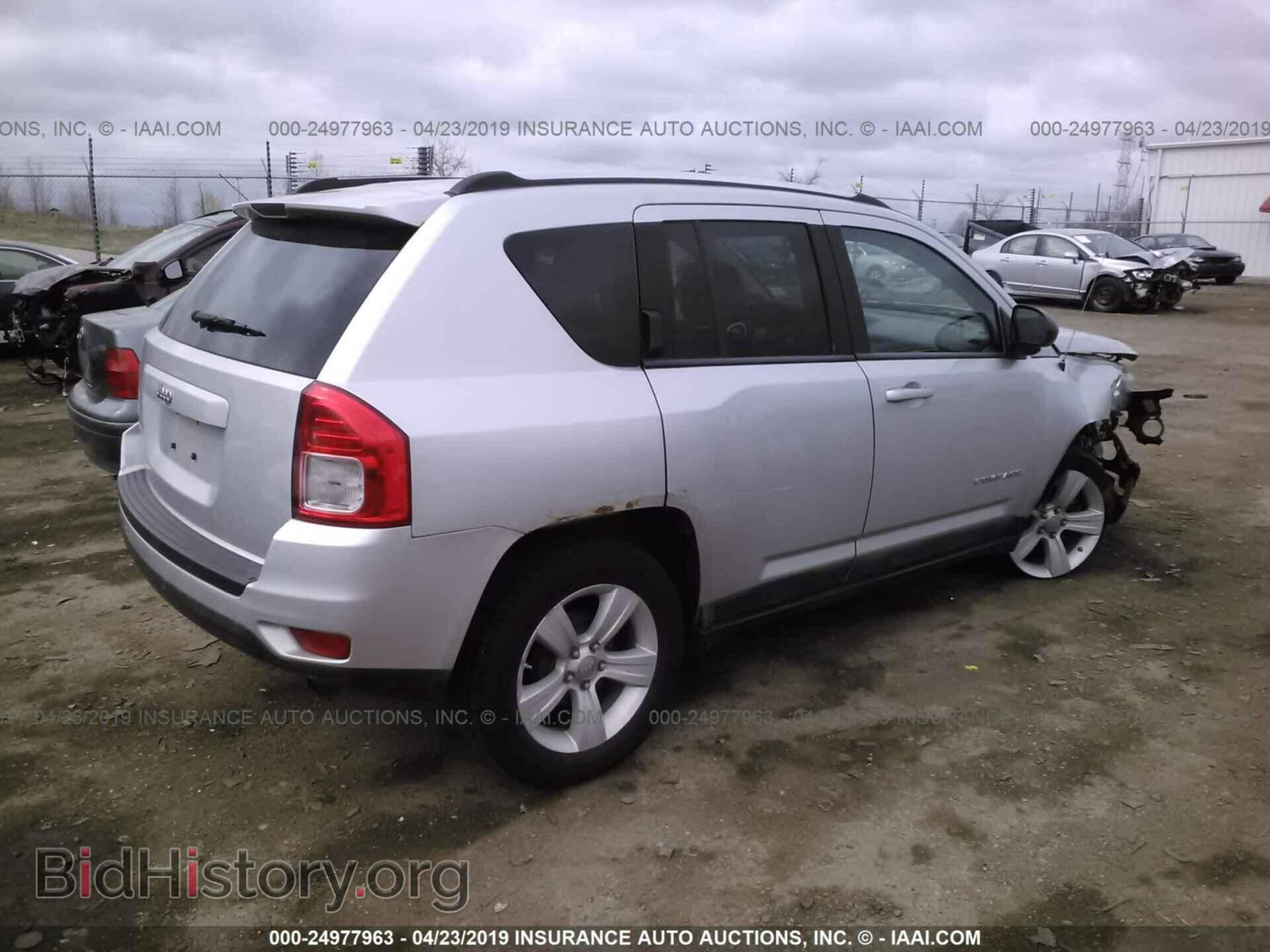 2011 JEEP COMPASS - VIN: 1J4NT1FA5BD285979 - Фото 4
