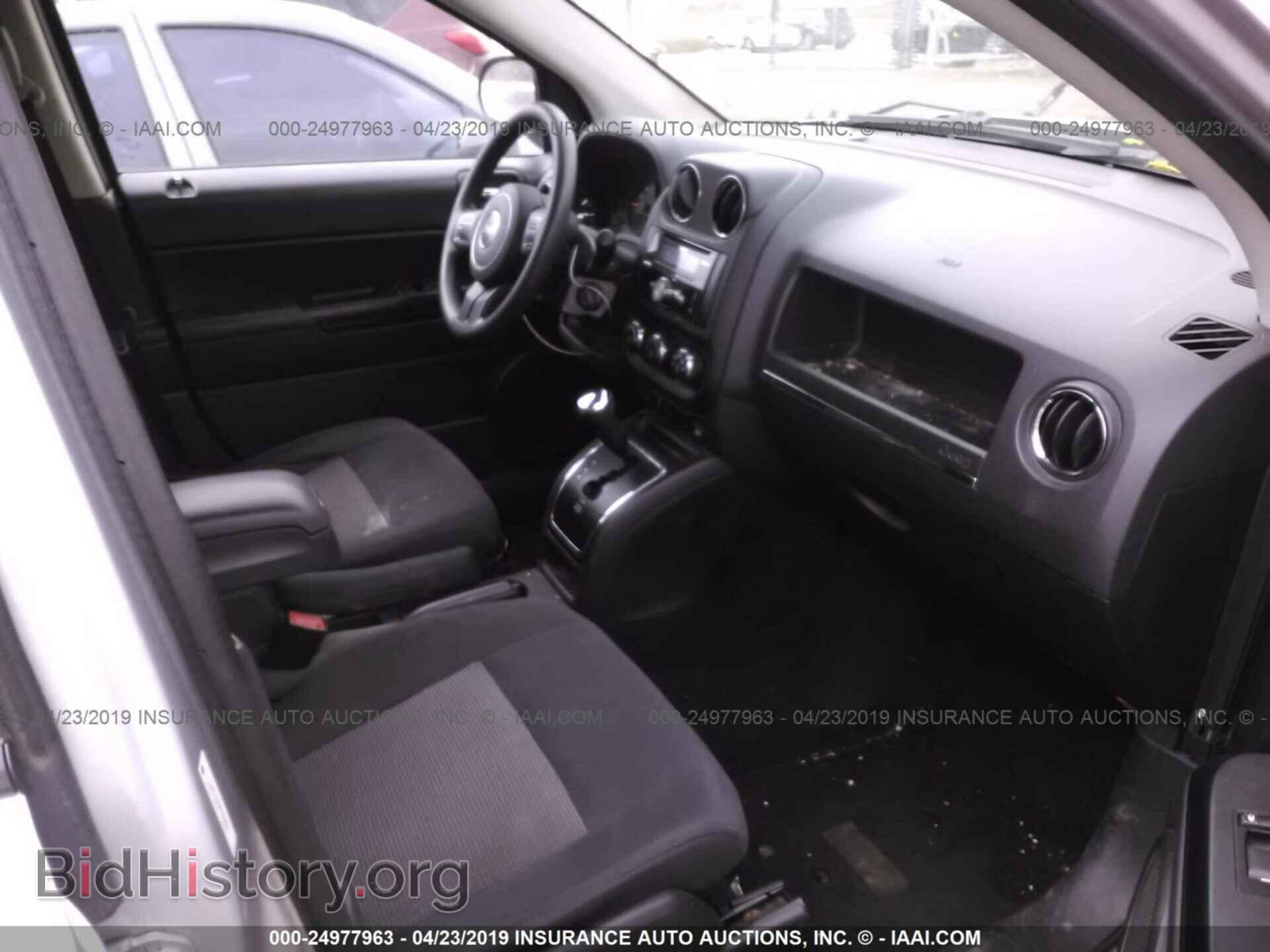 2011 JEEP COMPASS - VIN: 1J4NT1FA5BD285979 - Фото 5