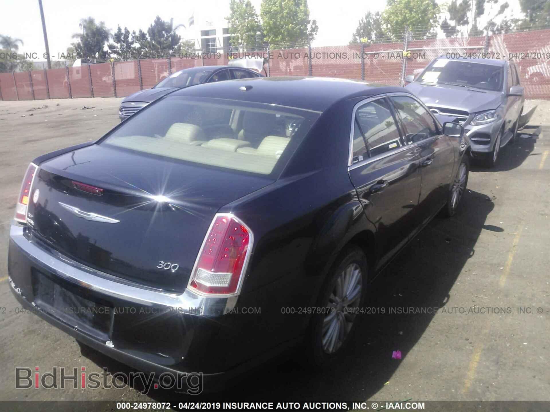 2013 CHRYSLER 300 - VIN: 2C3CCARG7DH645051 - Photo 4