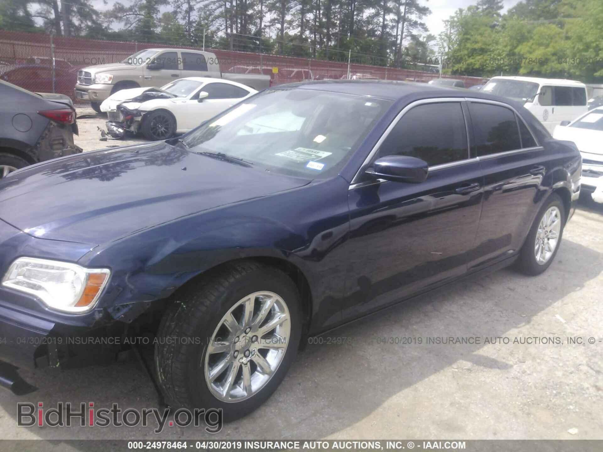 2014 CHRYSLER 300 - VIN: 2C3CCAAG7EH344325 - Фото 2