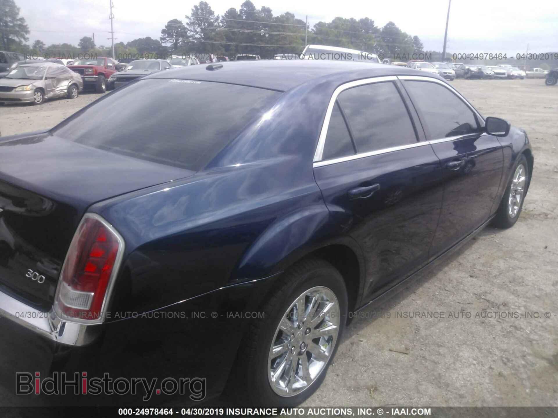 2014 CHRYSLER 300 - VIN: 2C3CCAAG7EH344325 - Фото 4
